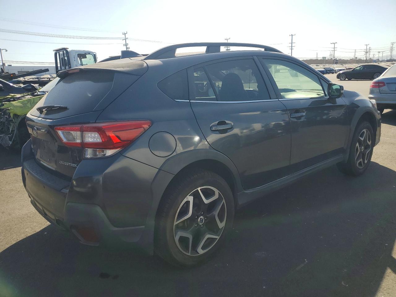 2018 Subaru Crosstrek Limited Charcoal vin: JF2GTAMC3JH205591