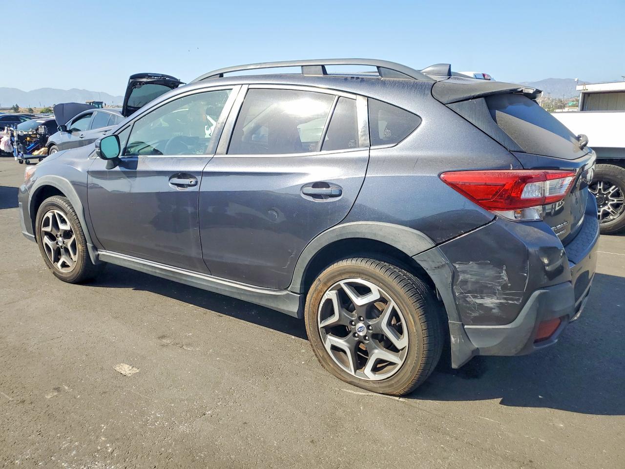 2018 Subaru Crosstrek Limited Charcoal vin: JF2GTAMC3JH205591