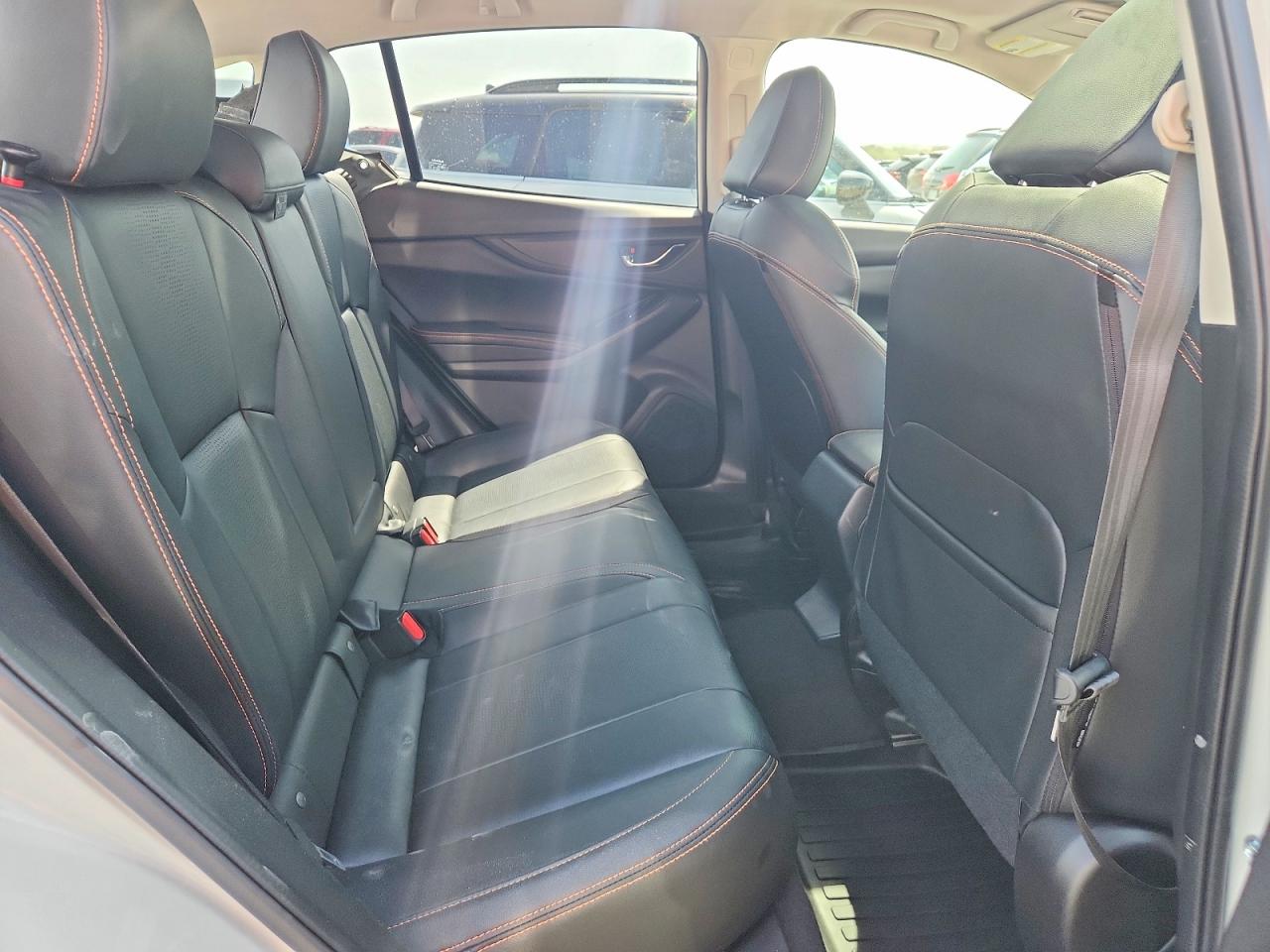 2019 Subaru Crosstrek Limited White vin: JF2GTAMC3K8269258