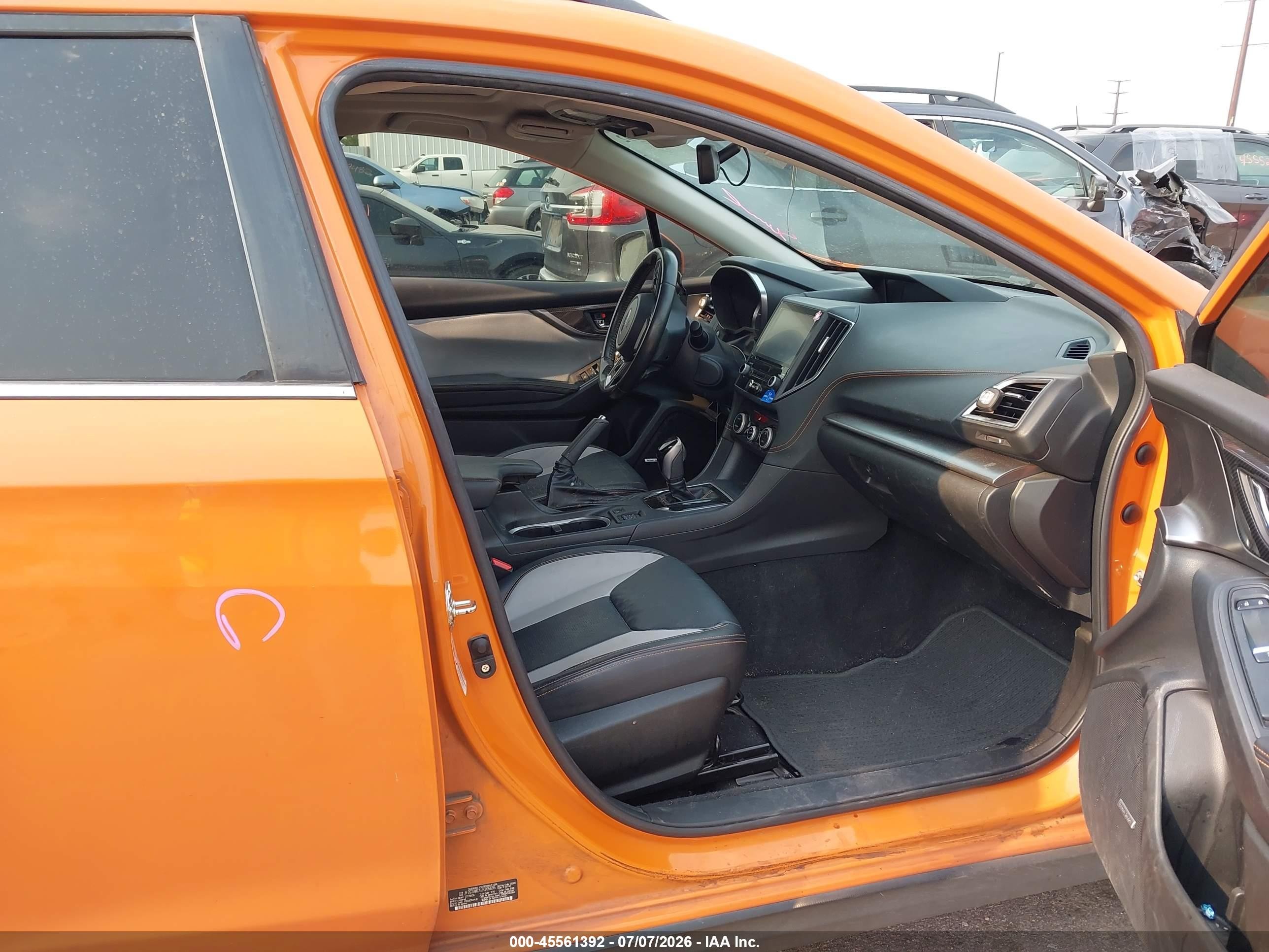 2018 Subaru Crosstrek 2.0i Limited Orange vin: JF2GTAMC4JH205695