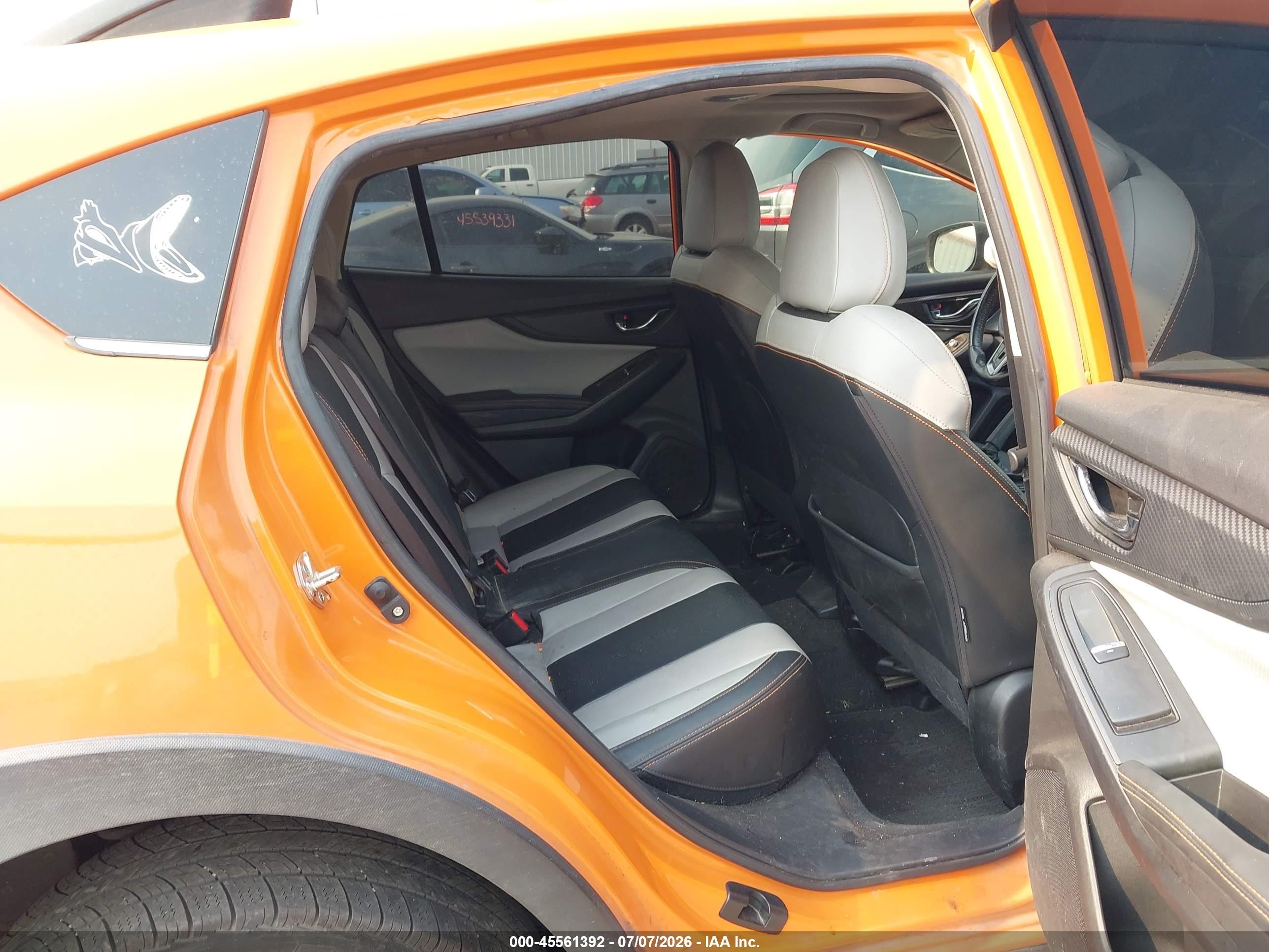 2018 Subaru Crosstrek 2.0i Limited Orange vin: JF2GTAMC4JH205695