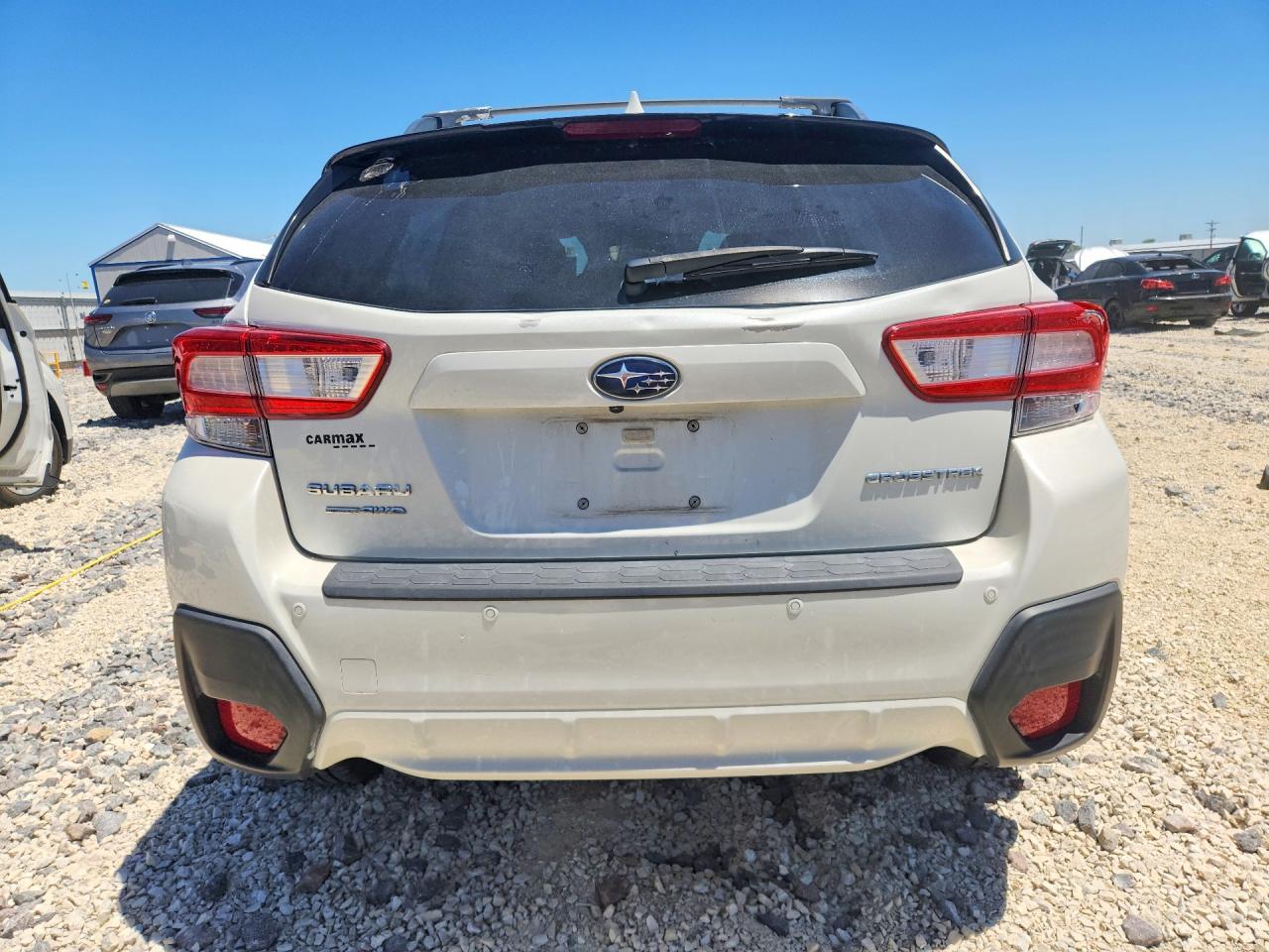 2018 Subaru Crosstrek Limited White vin: JF2GTAMC4JH311094