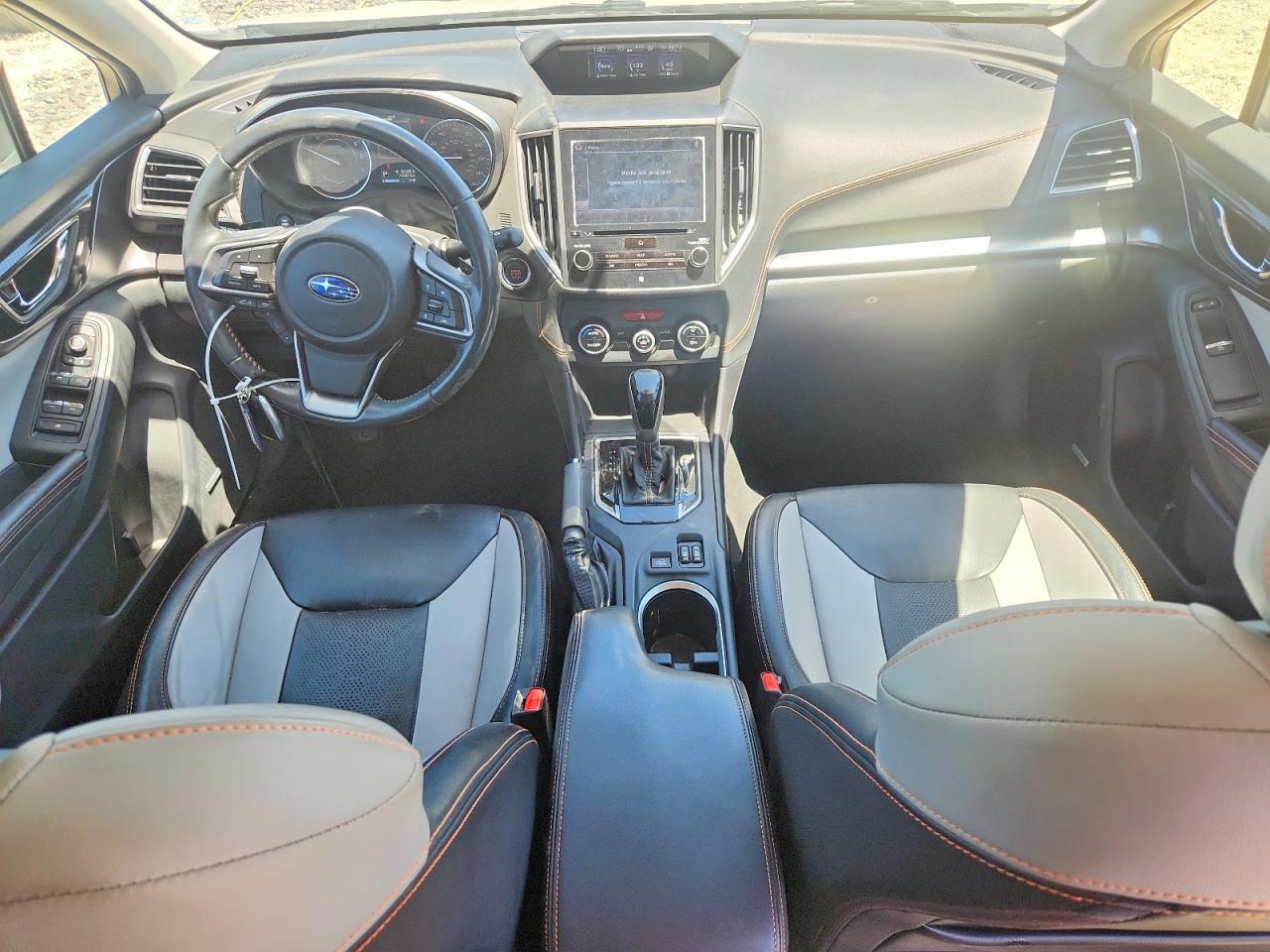 2018 Subaru Crosstrek Limited White vin: JF2GTAMC4JH311094
