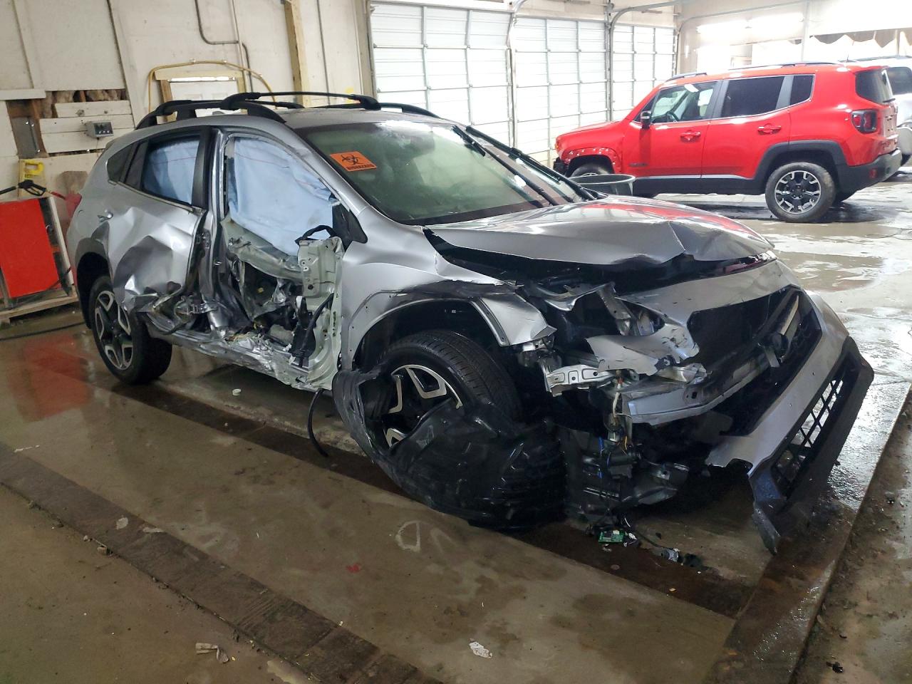 2019 Subaru Crosstrek Limited Silver vin: JF2GTAMC4K8258494