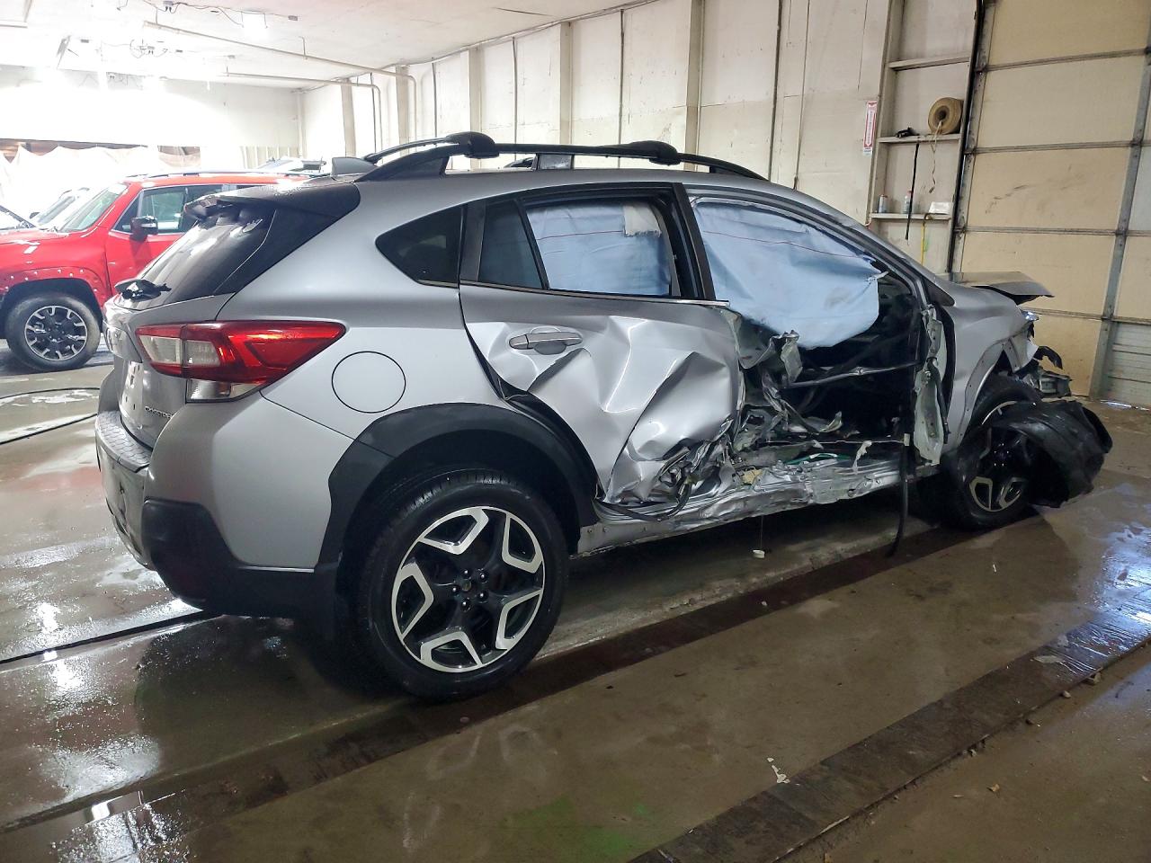 2019 Subaru Crosstrek Limited Silver vin: JF2GTAMC4K8258494