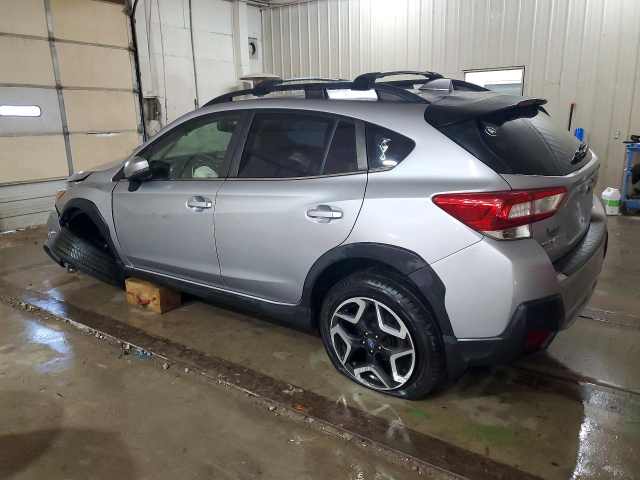 2019 Subaru Crosstrek Limited Silver vin: JF2GTAMC4K8258494