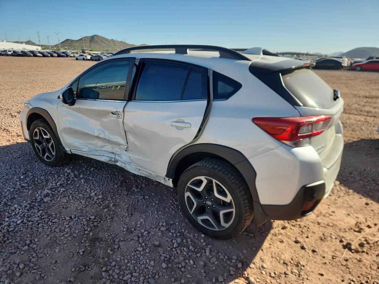 2020 Subaru Crosstrek Limited White vin: JF2GTAMC4L8234407