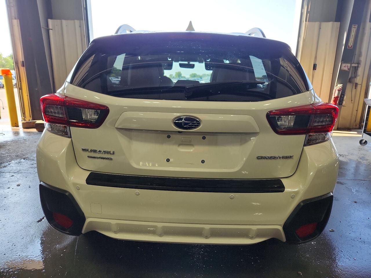 2020 Subaru Crosstrek Limited White vin: JF2GTAMC4L8235380