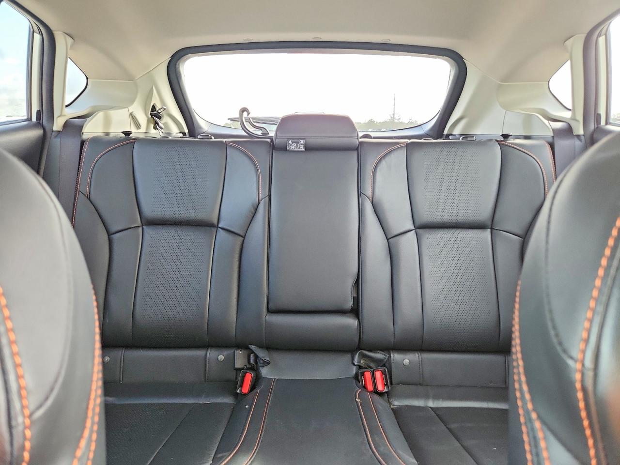 2019 Subaru Crosstrek Limited White vin: JF2GTANC3K8251230