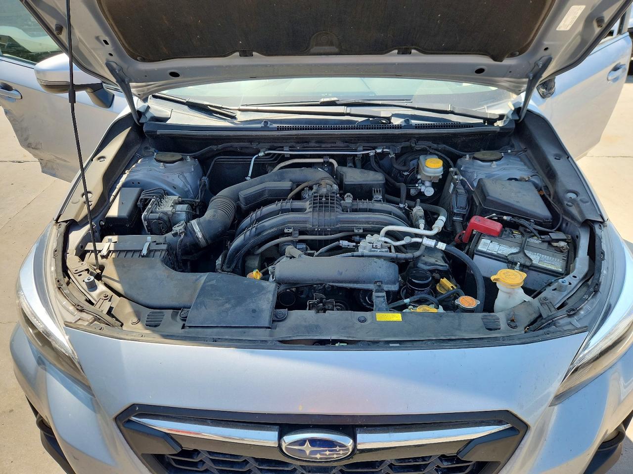 2019 Subaru Crosstrek Limited Silver vin: JF2GTANCXK8363863