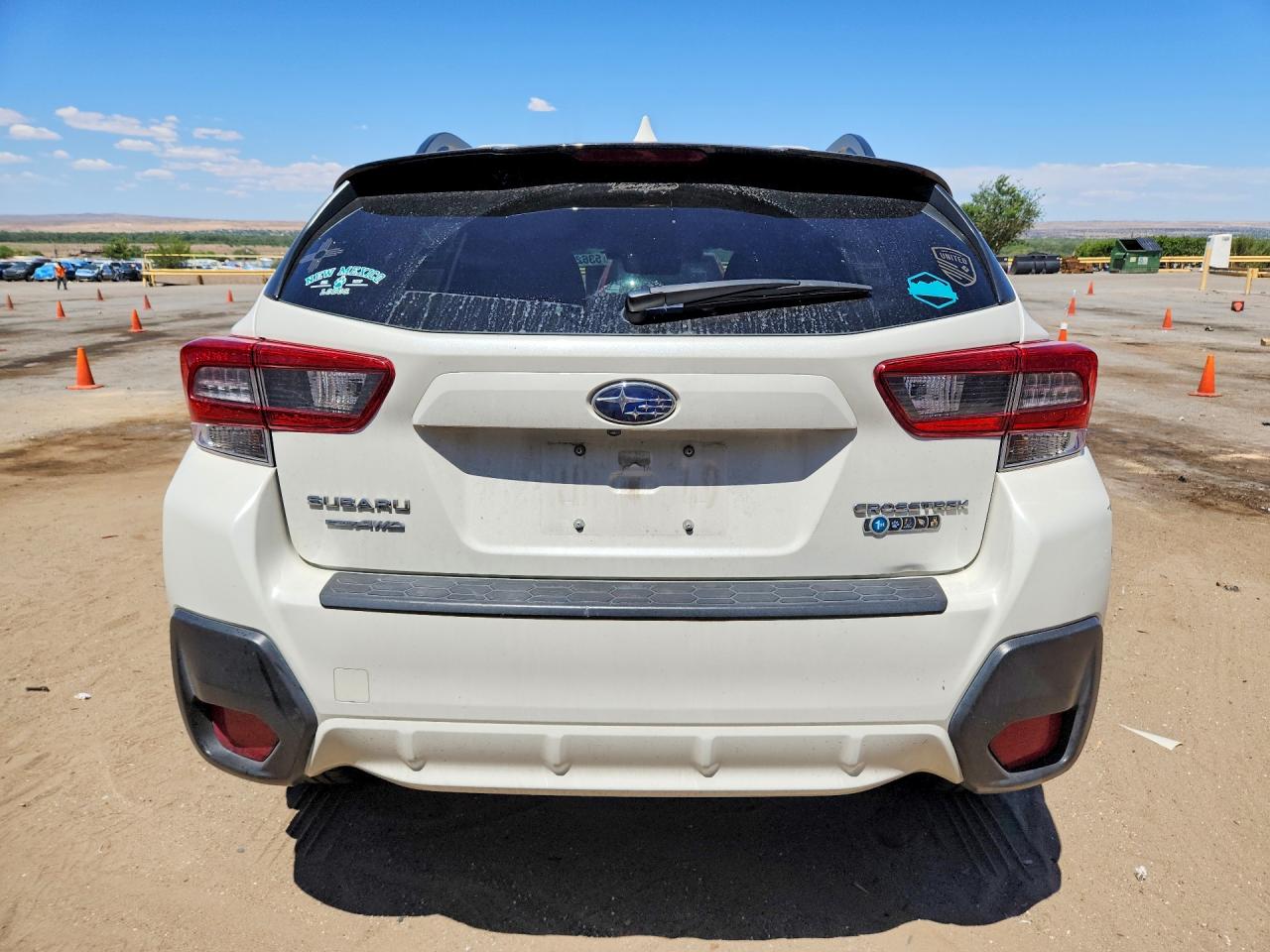 2020 Subaru Crosstrek Premium White vin: JF2GTAPC0L8225506