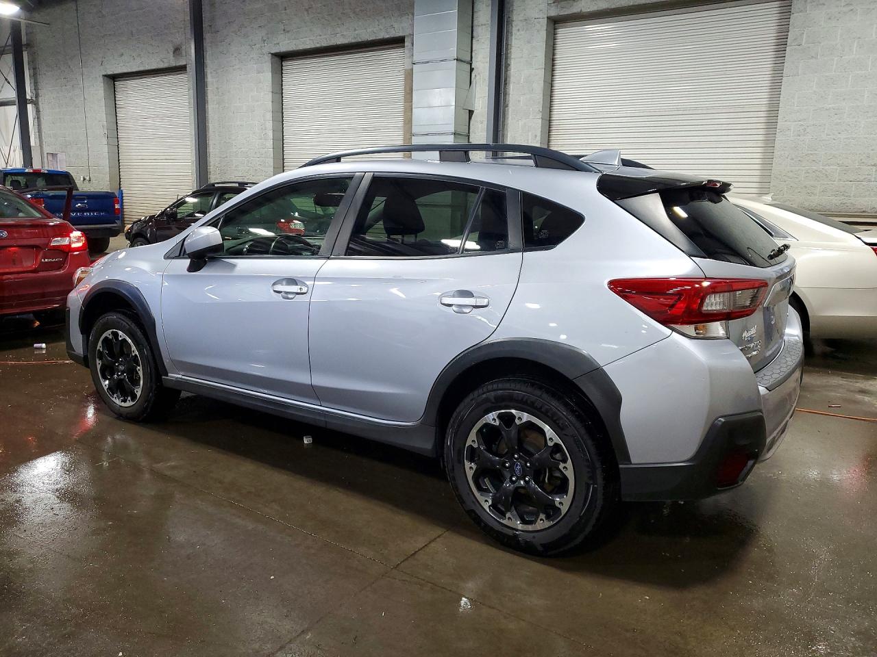 2021 Subaru Crosstrek Premium Silver vin: JF2GTAPC0M8251654