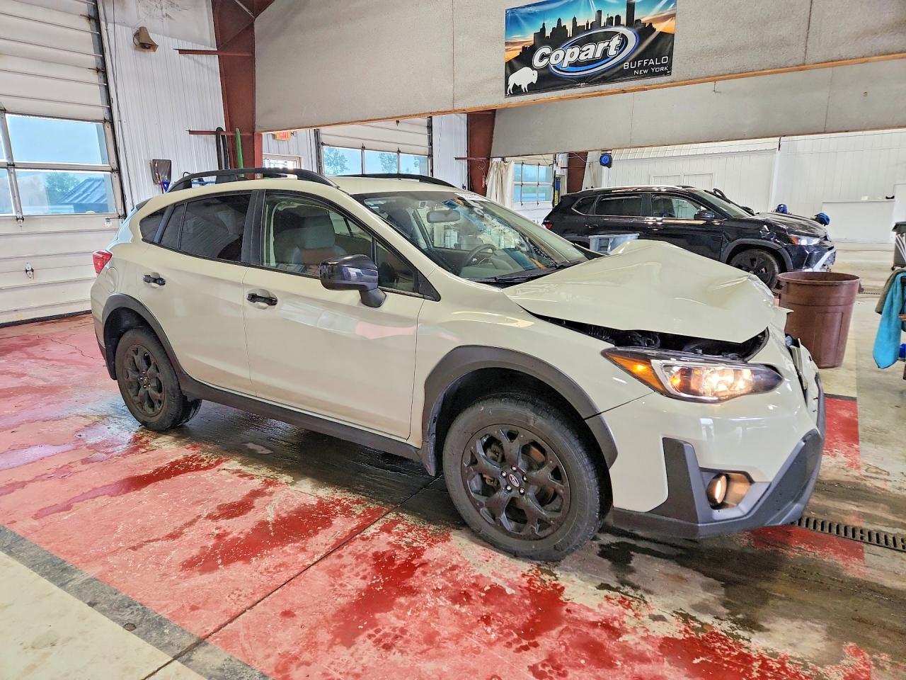 2023 Subaru Crosstrek Premium Beige vin: JF2GTAPC2P8250672