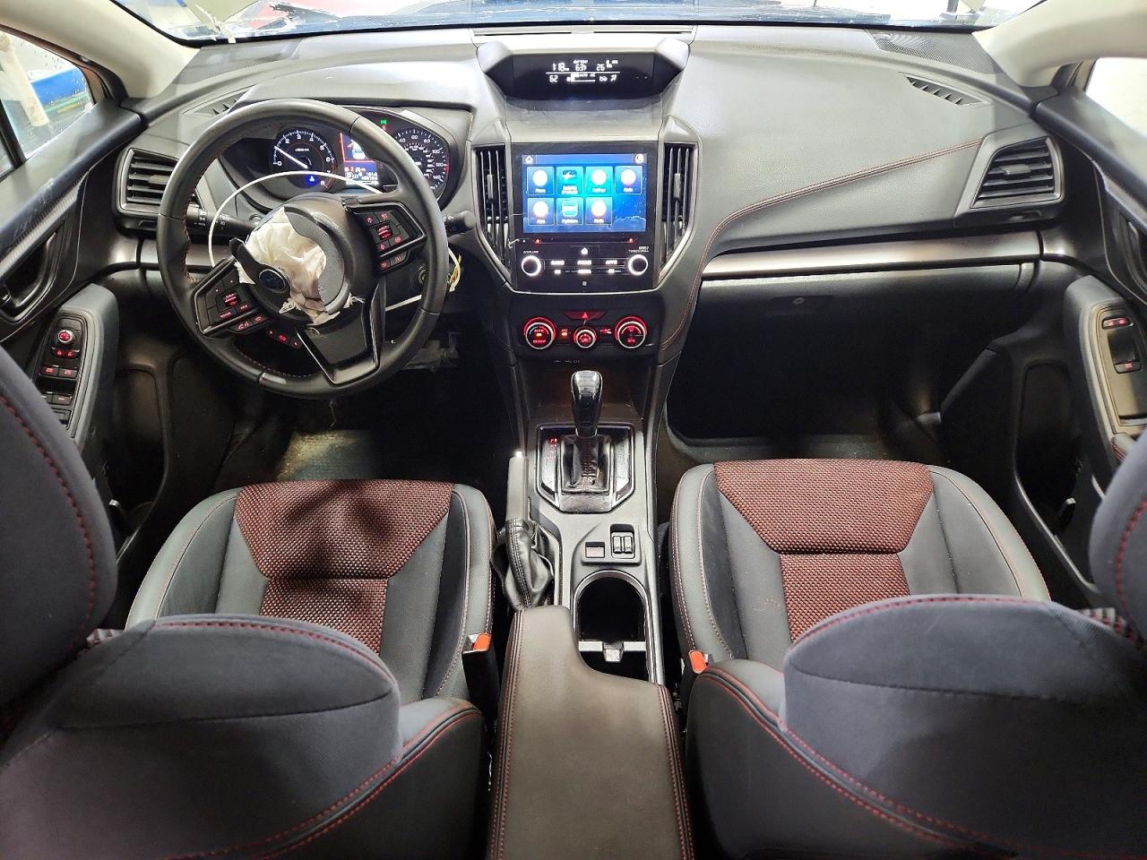 2023 Subaru Crosstrek Premium Beige vin: JF2GTAPC2P8250672