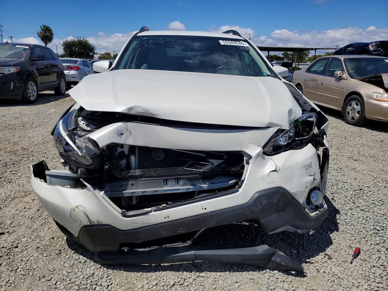2021 Subaru Crosstrek Premium White vin: JF2GTAPC6MH347272