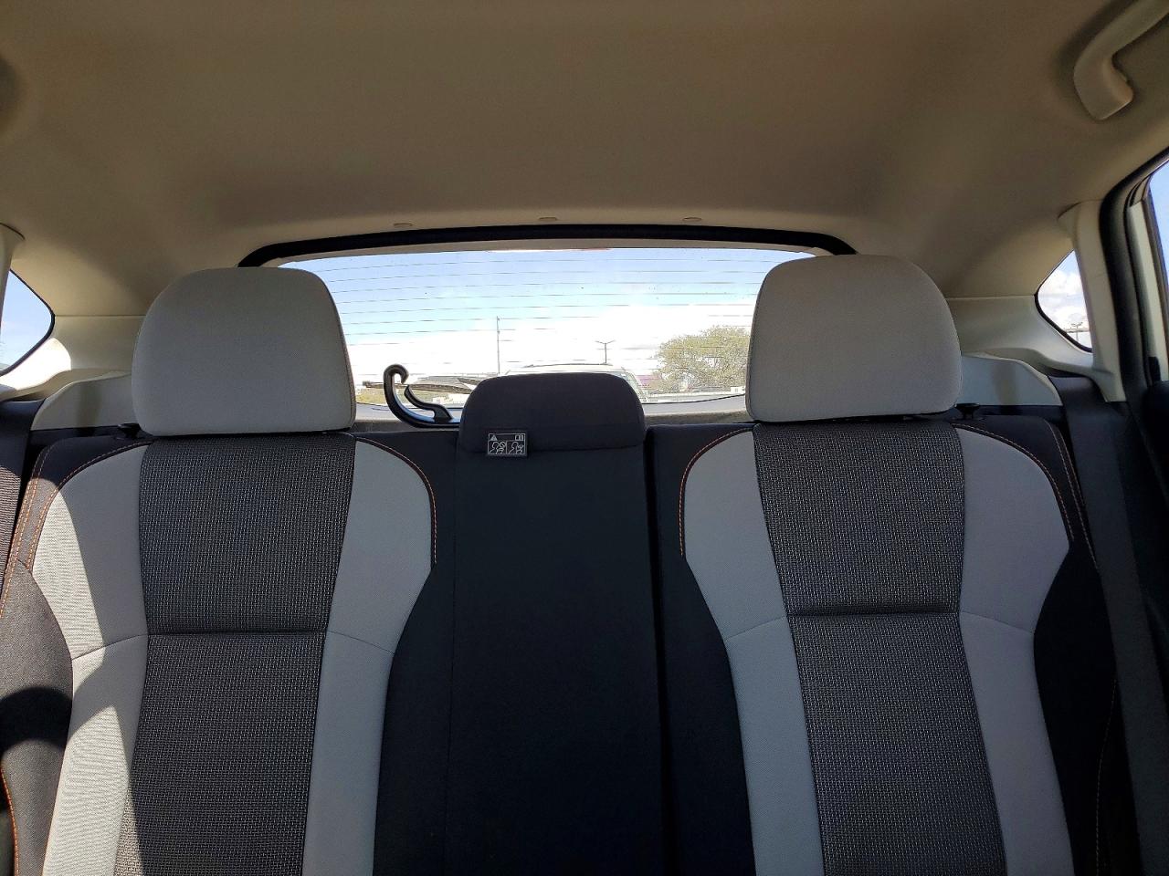 2021 Subaru Crosstrek Premium White vin: JF2GTAPC6MH347272