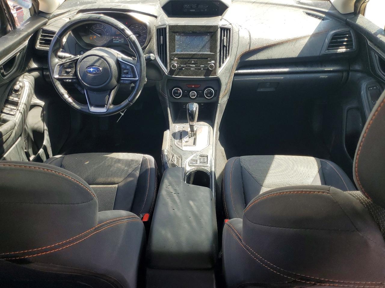 2020 Subaru Crosstrek Premium Silver vin: JF2GTAPC7L8258793
