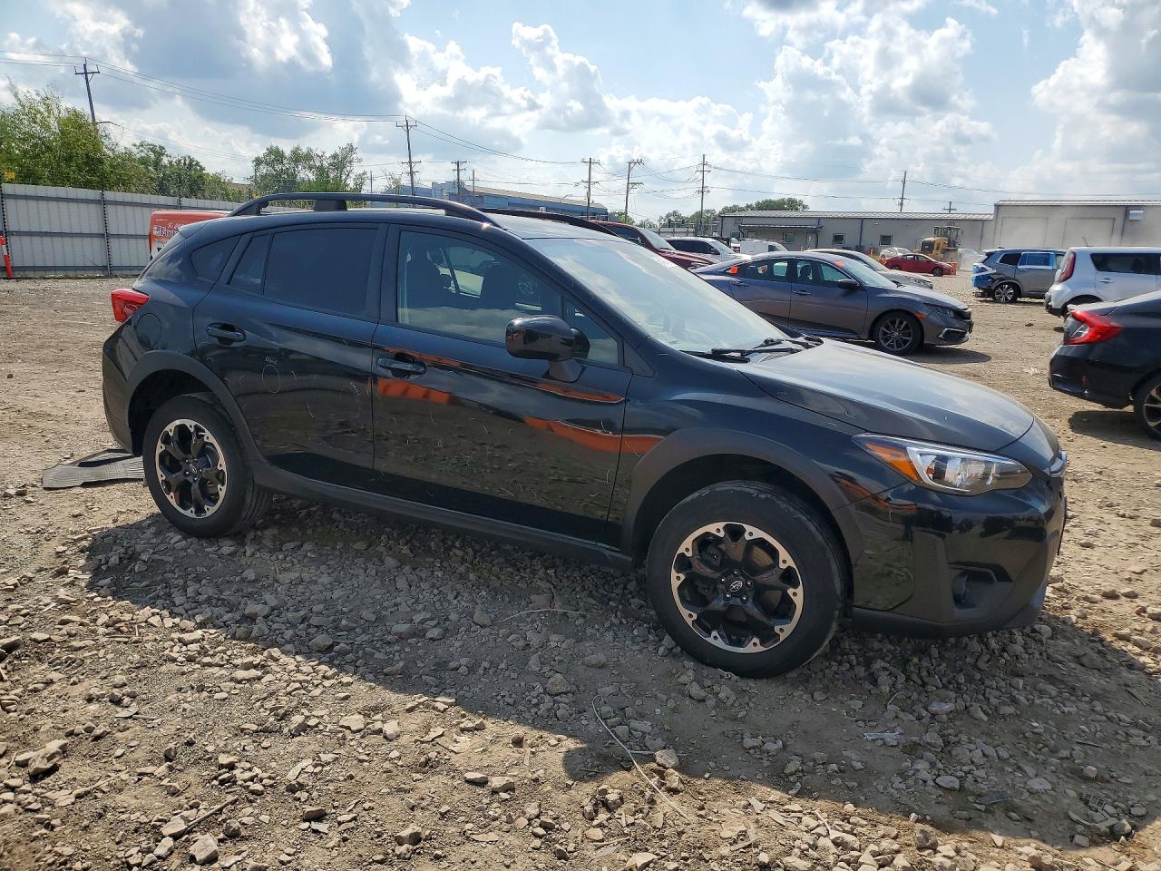 2021 Subaru Crosstrek Premium Black vin: JF2GTAPC8M8210186