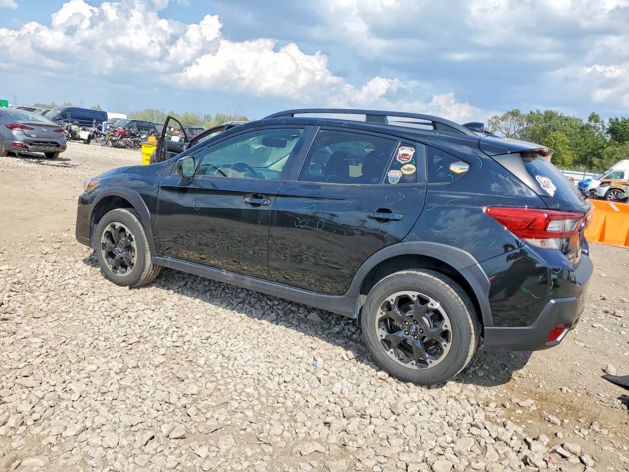 2021 Subaru Crosstrek Premium Black vin: JF2GTAPC8M8210186