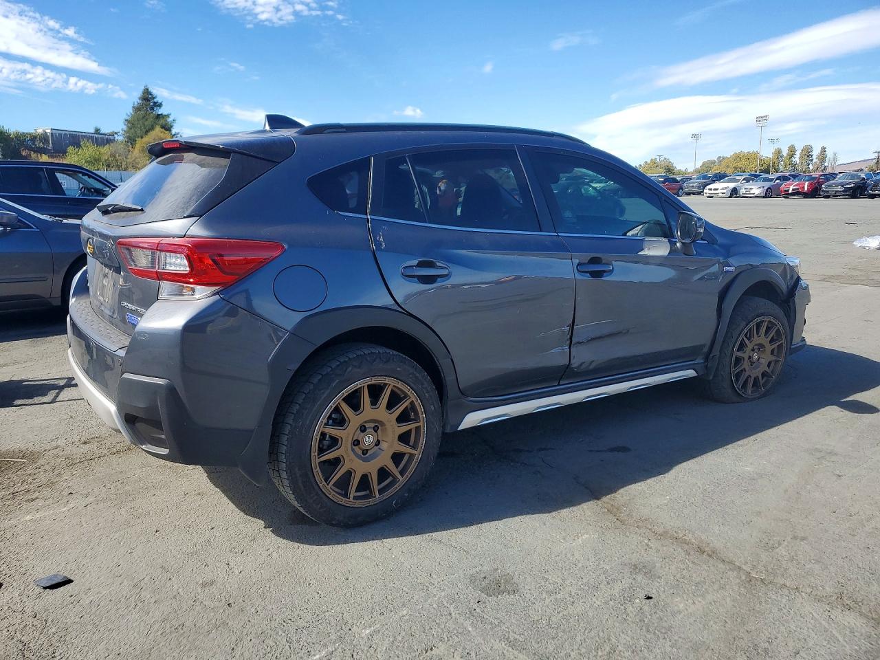 2020 Subaru Crosstrek Premium Gray vin: JF2GTDEC6LH283561