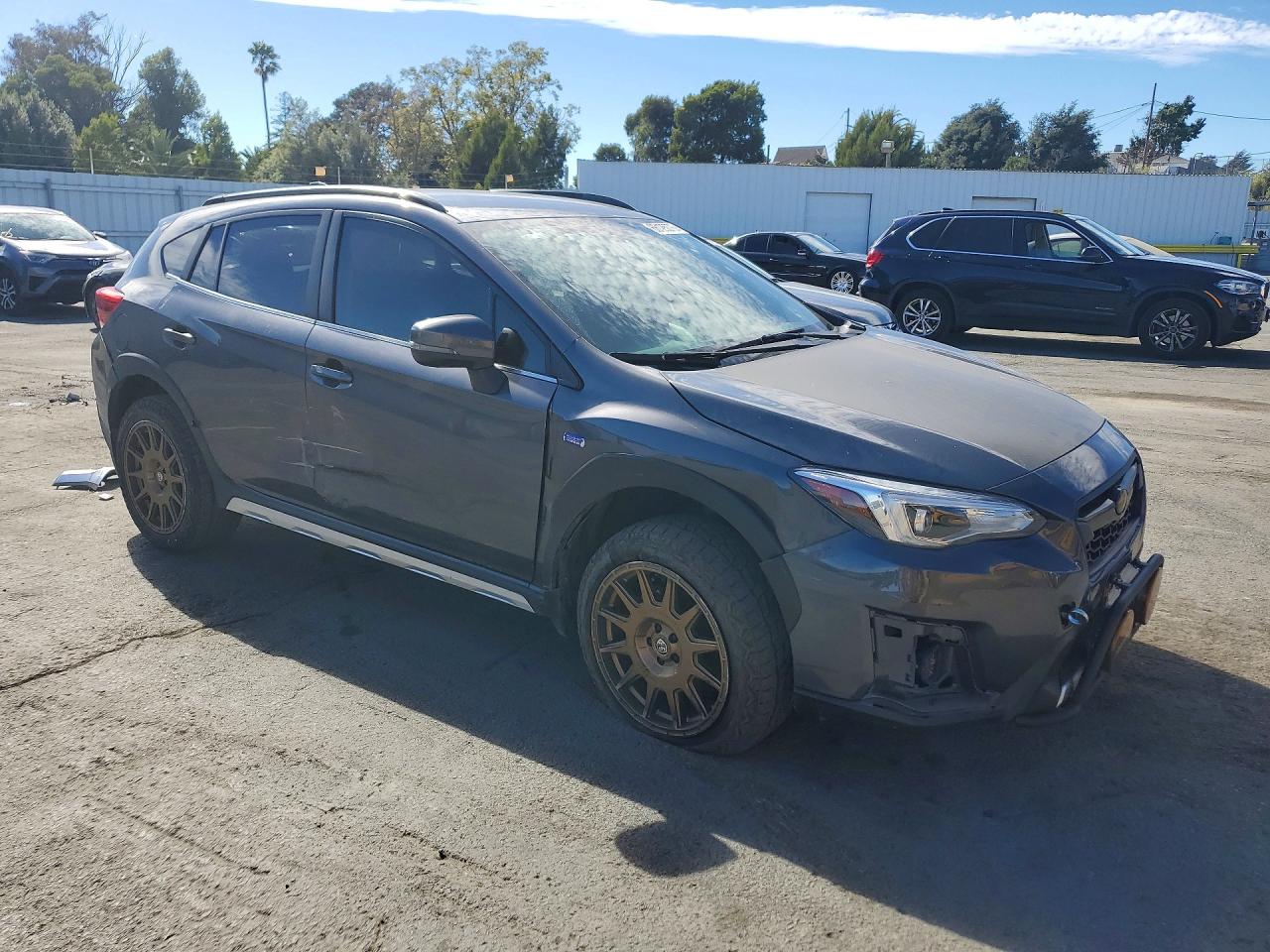 2020 Subaru Crosstrek Premium Gray vin: JF2GTDEC6LH283561