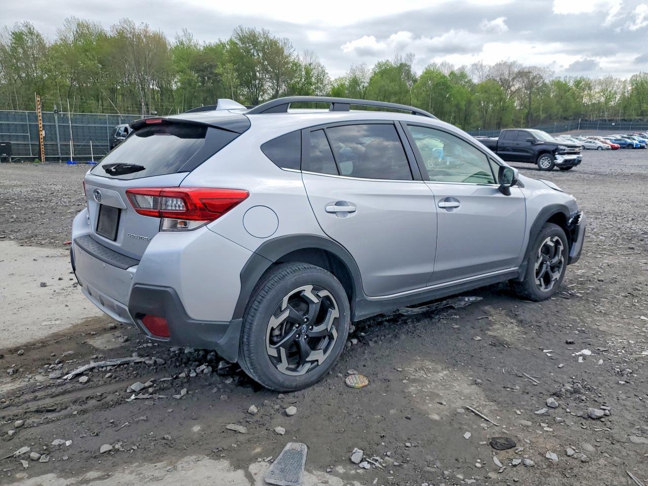 2023 Subaru Crosstrek Limited Silver vin: JF2GTHMC2P8326470