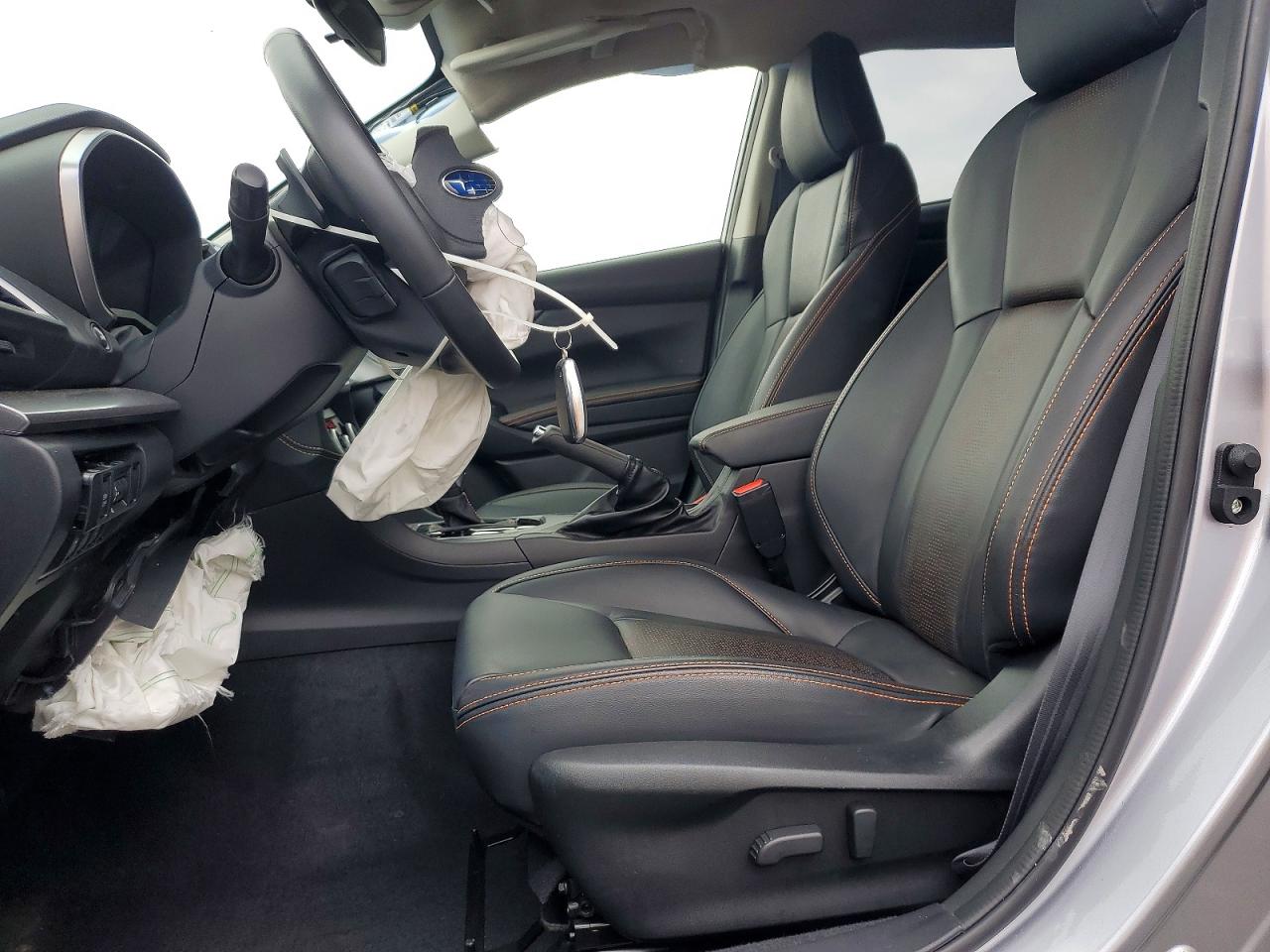 2023 Subaru Crosstrek Limited Silver vin: JF2GTHMC2P8326470