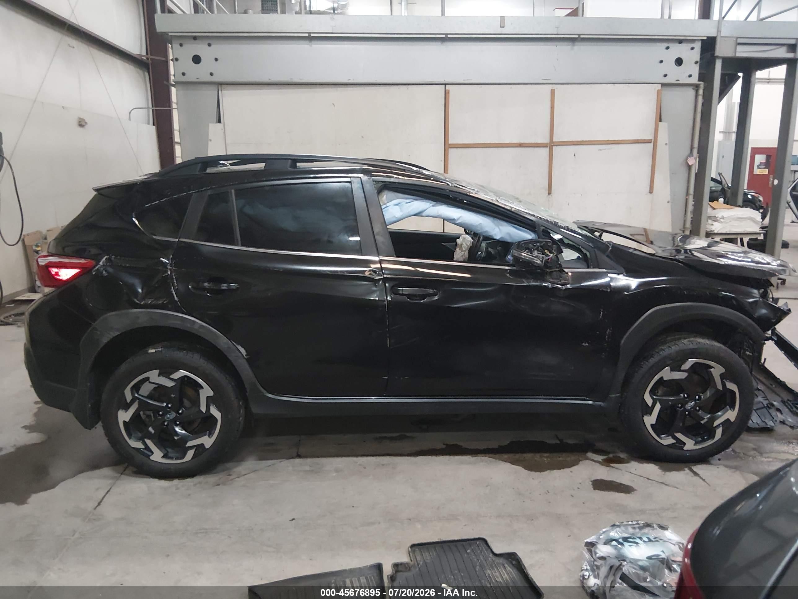 2023 Subaru Crosstrek Limited Black vin: JF2GTHMC2PH229348