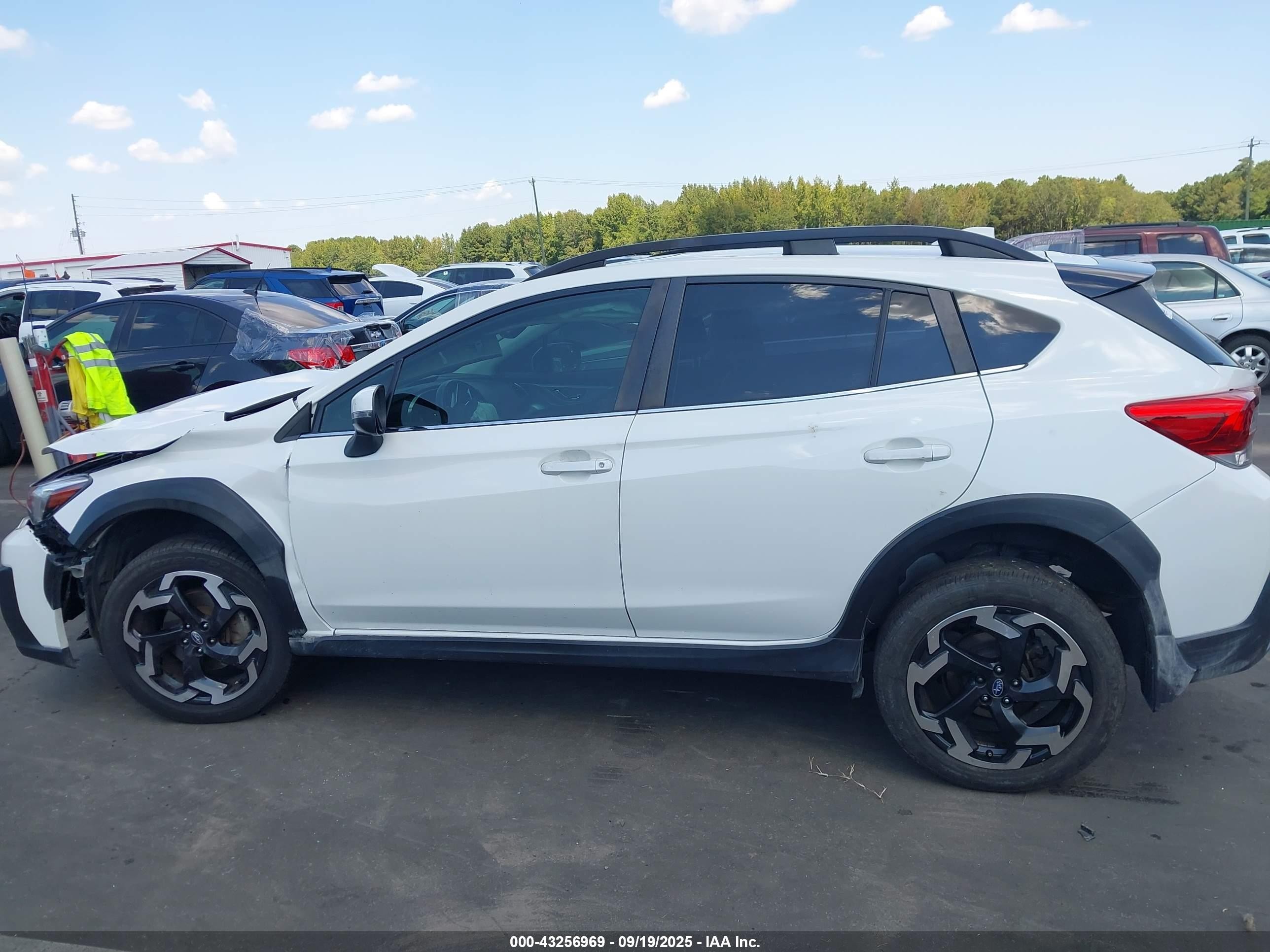 2021 Subaru Crosstrek Limited Белый vin: JF2GTHNC7MH380020
