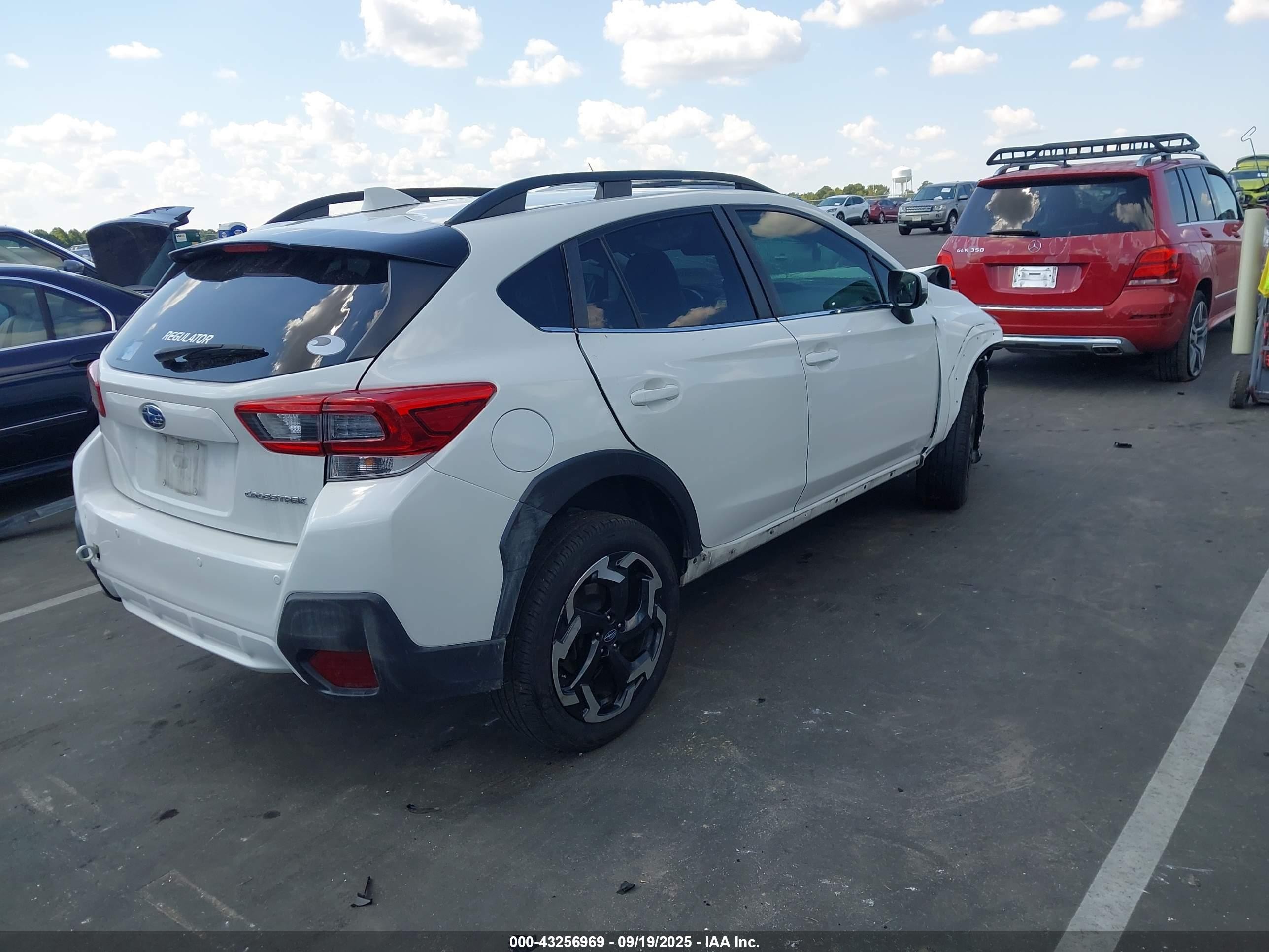 2021 Subaru Crosstrek Limited Белый vin: JF2GTHNC7MH380020