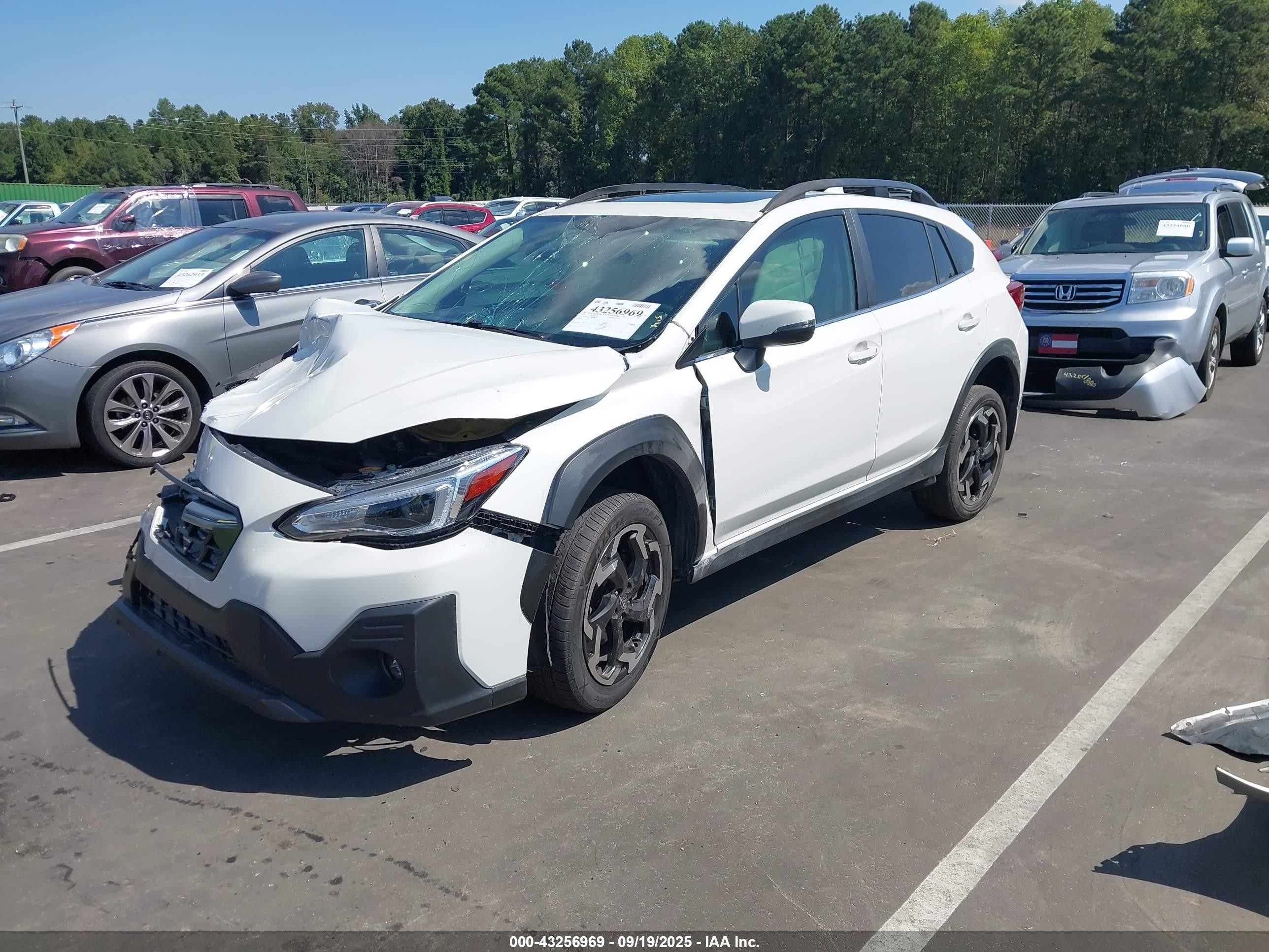 2021 Subaru Crosstrek Limited Белый vin: JF2GTHNC7MH380020