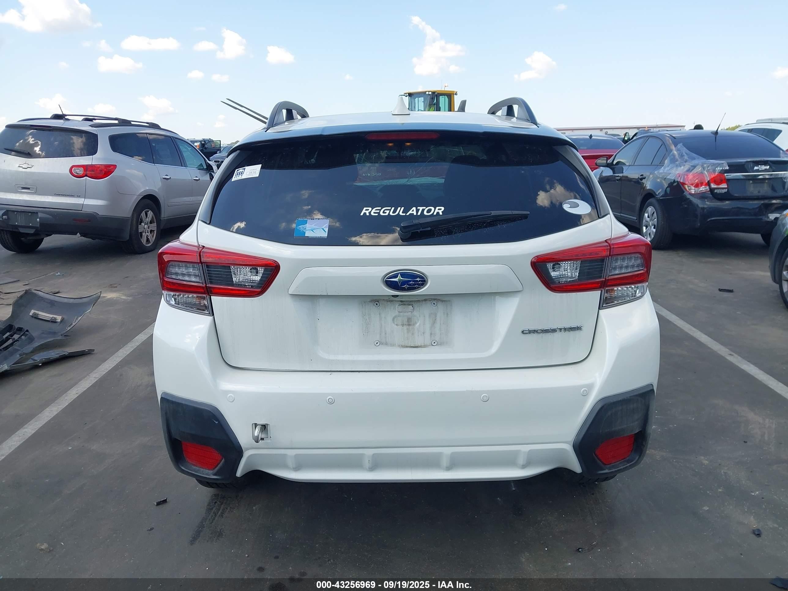 2021 Subaru Crosstrek Limited Белый vin: JF2GTHNC7MH380020