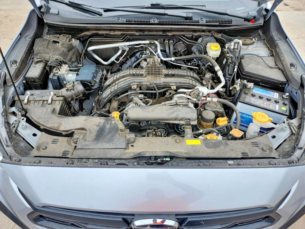 2024 Subaru Crosstrek Silver vin: JF2GUABC1R8396357