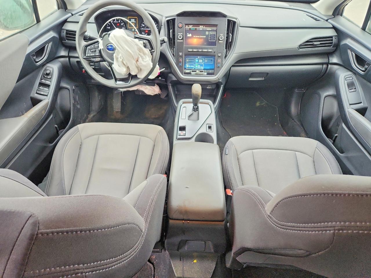 2024 Subaru Crosstrek Silver vin: JF2GUABC5R8389122