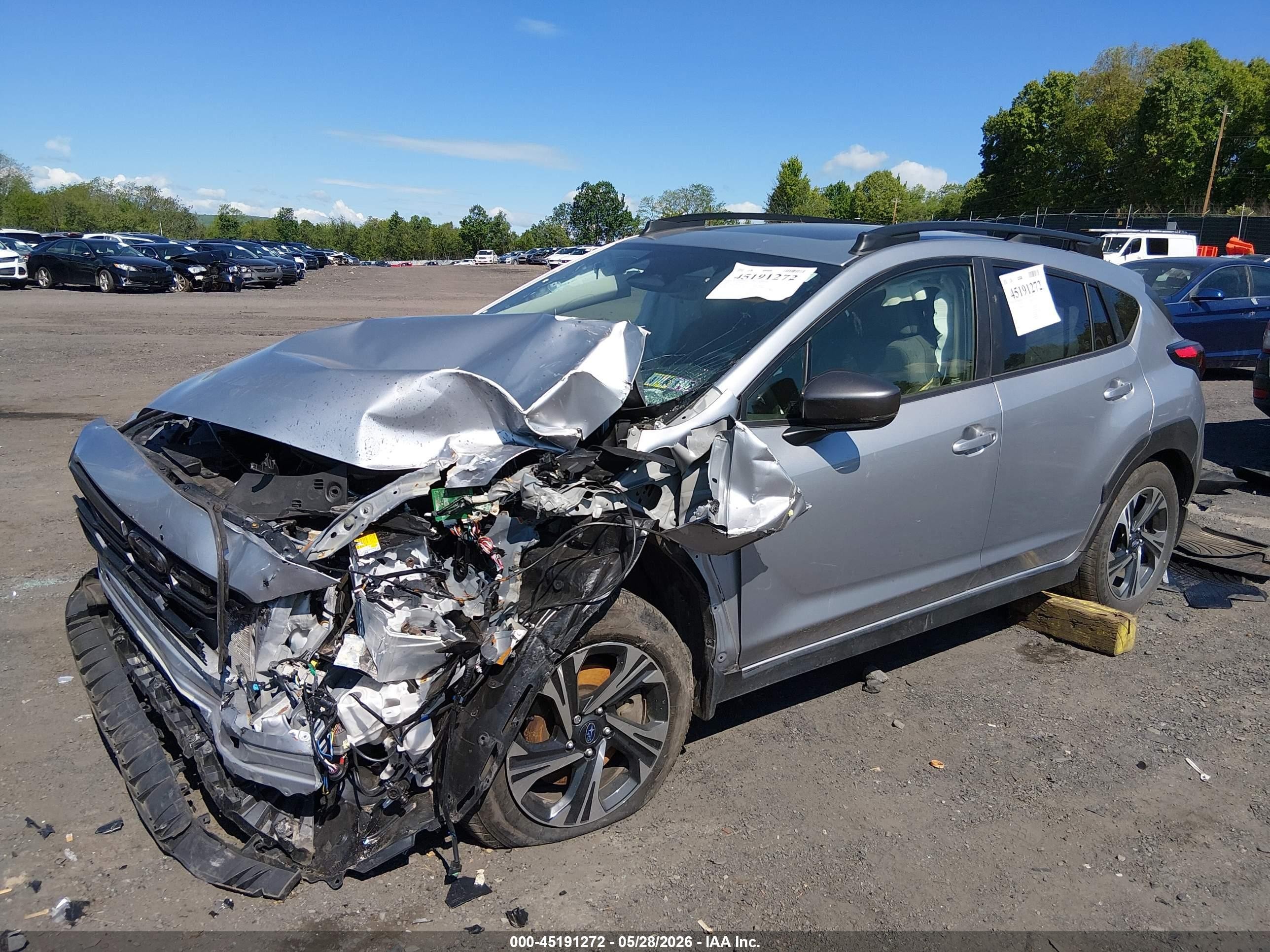 2024 Subaru Crosstrek Premium Silver vin: JF2GUADC0R8887449