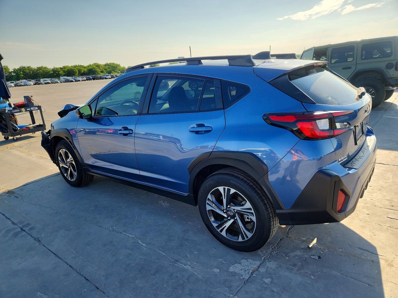 2024 Subaru Crosstrek Premium Blue vin: JF2GUADC1RH337693