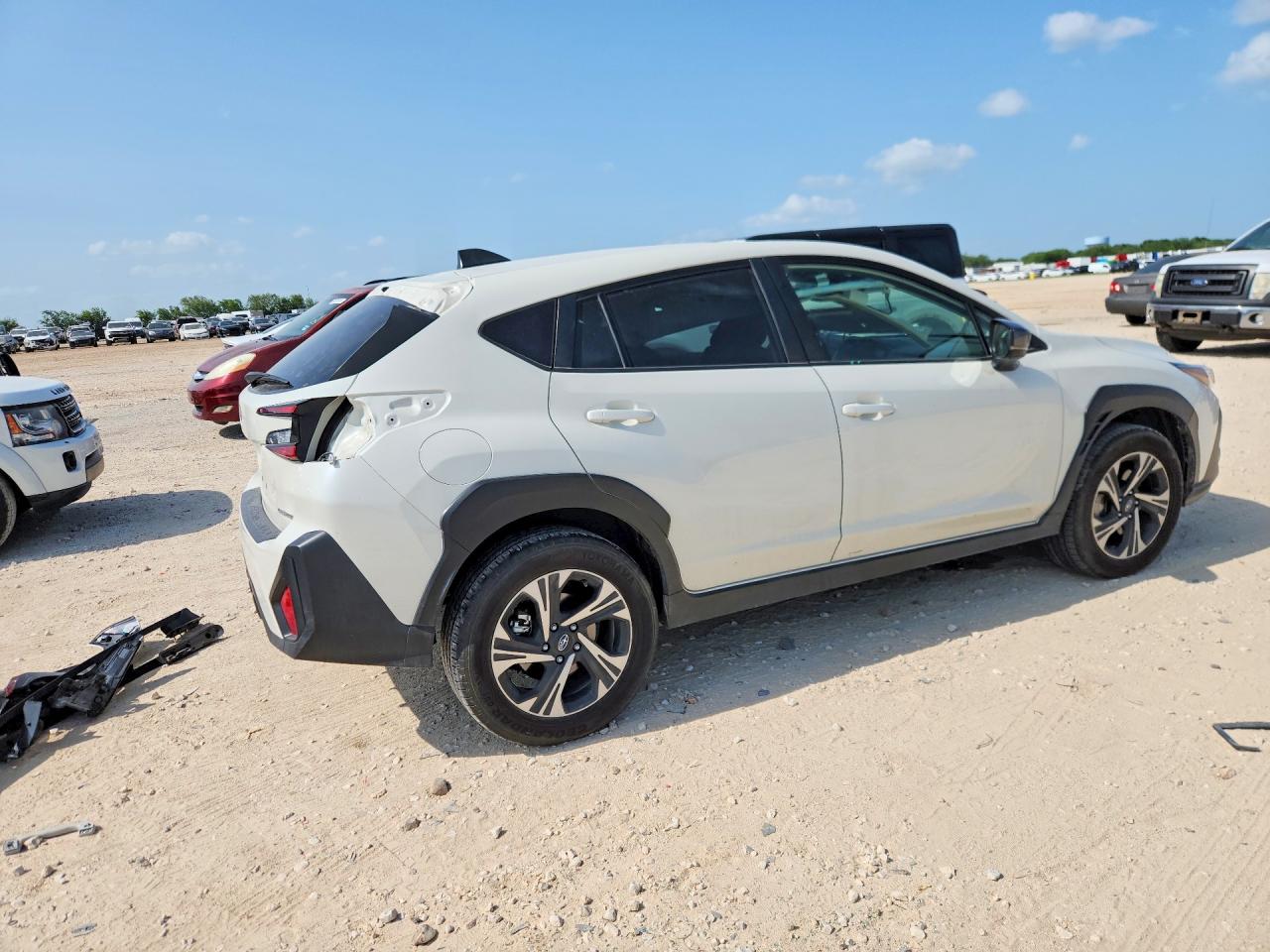 2024 Subaru Crosstrek Premium White vin: JF2GUADC3R8254833