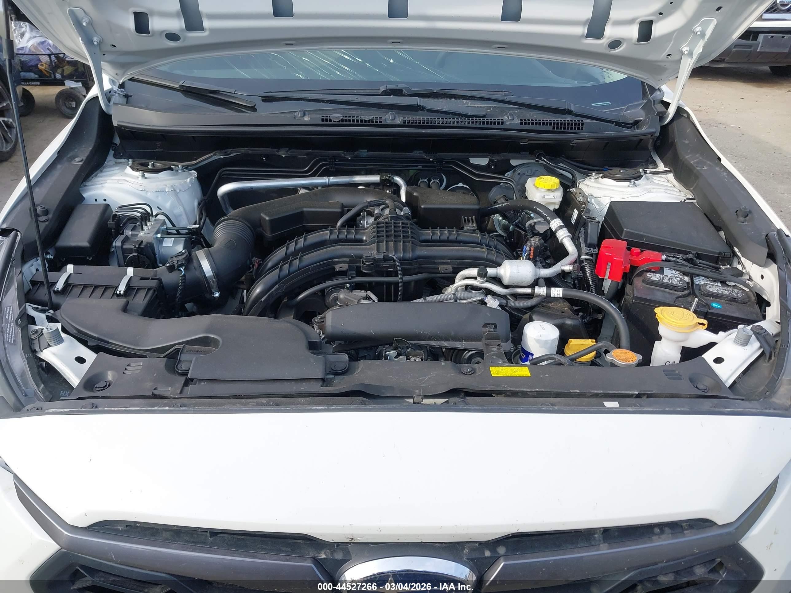 2024 Subaru Crosstrek Premium White vin: JF2GUADC5R8889861