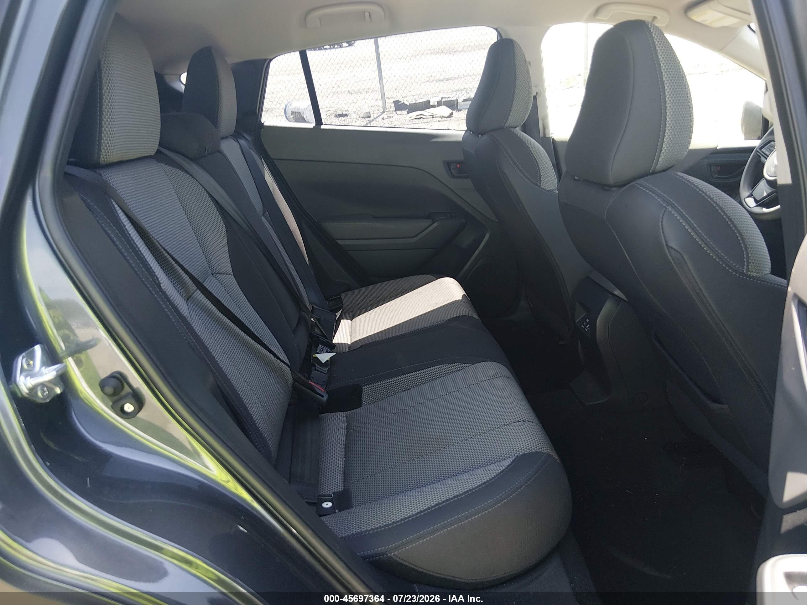 2024 Subaru Crosstrek Premium Gray vin: JF2GUADC8R8304464