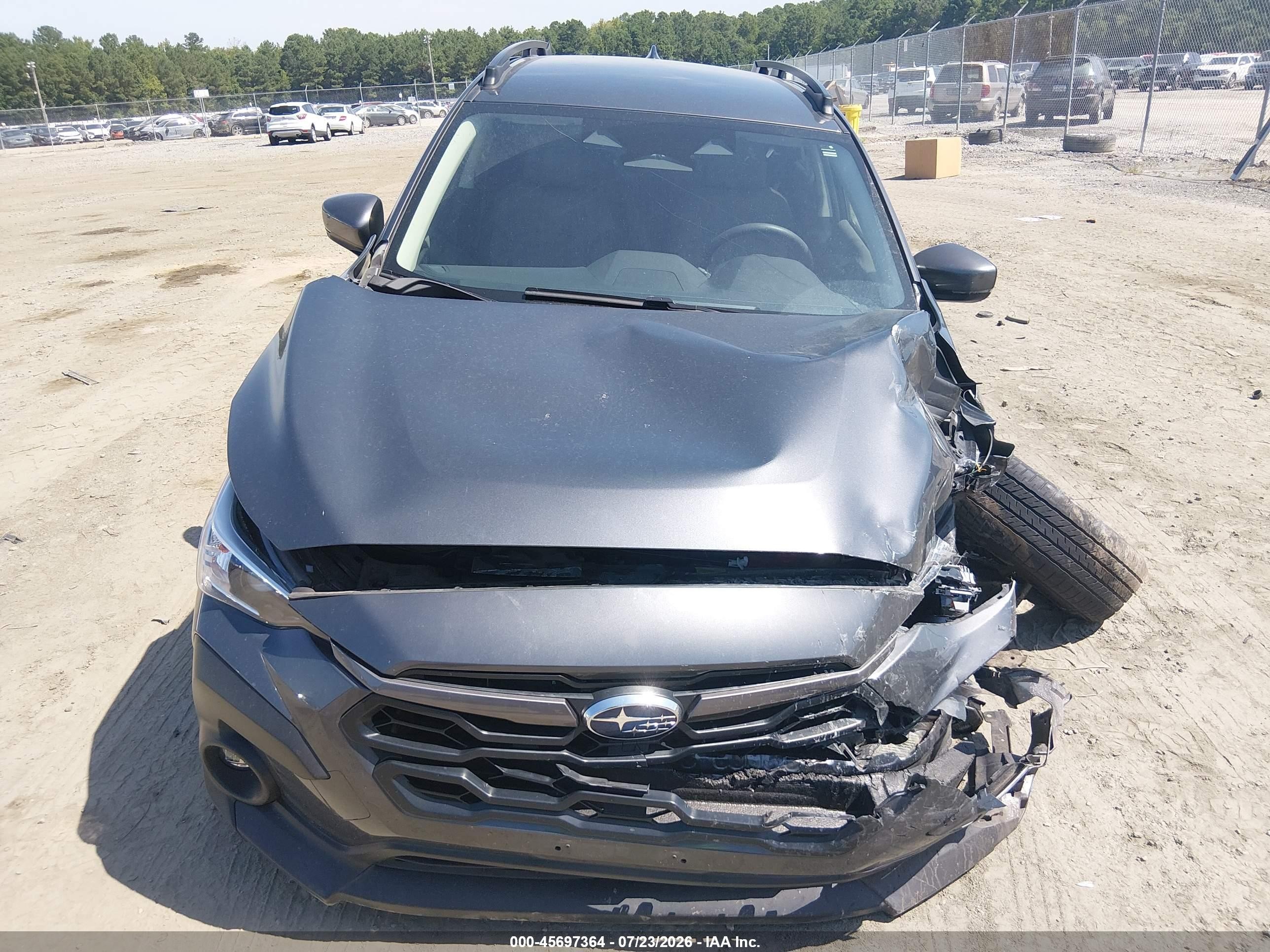 2024 Subaru Crosstrek Premium Gray vin: JF2GUADC8R8304464