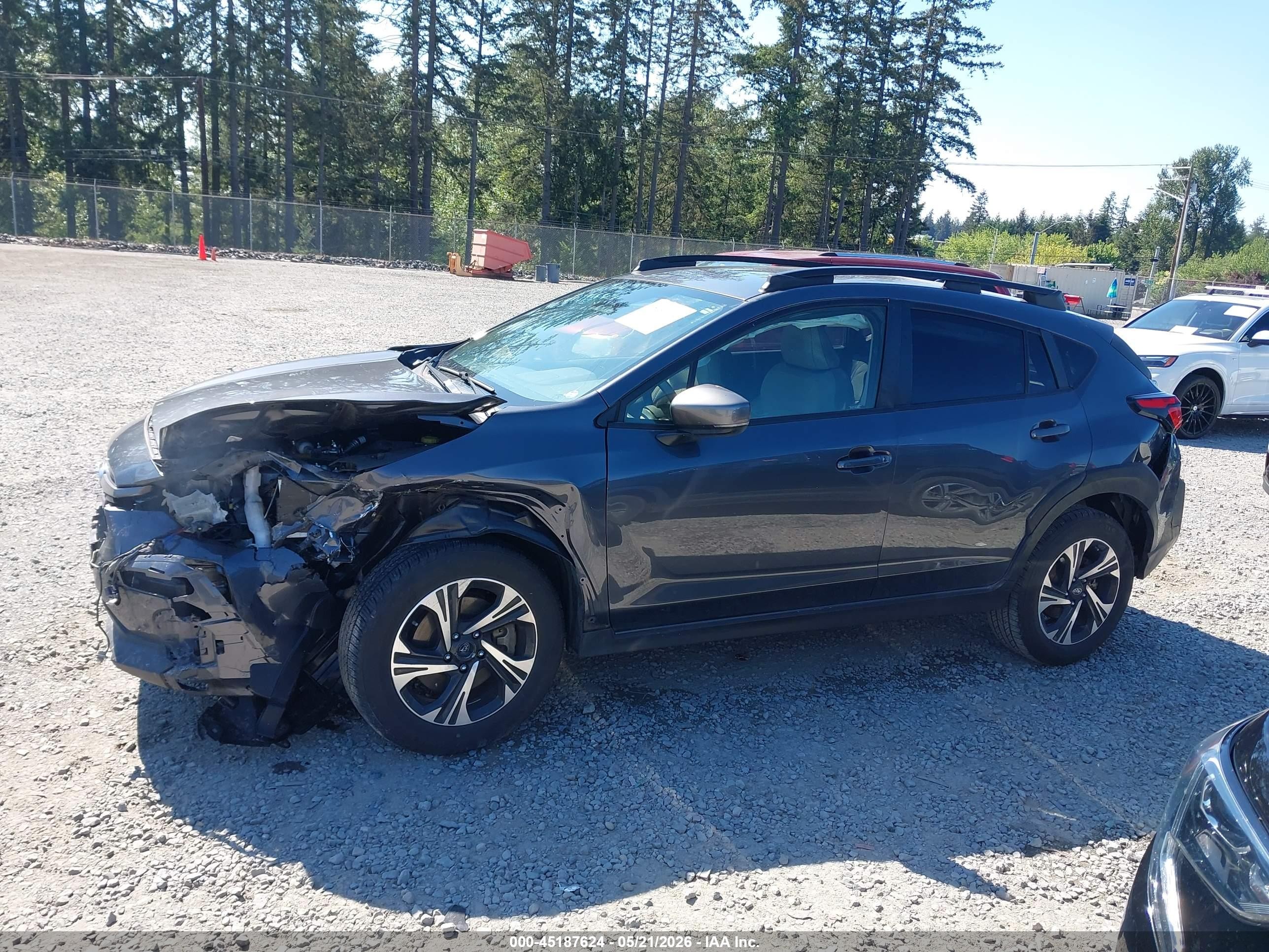 2024 Subaru Crosstrek Premium Gray vin: JF2GUADC8RH217700