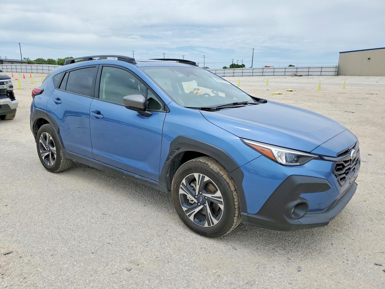 2024 Subaru Crosstrek Premium Blue vin: JF2GUADC8RH353535