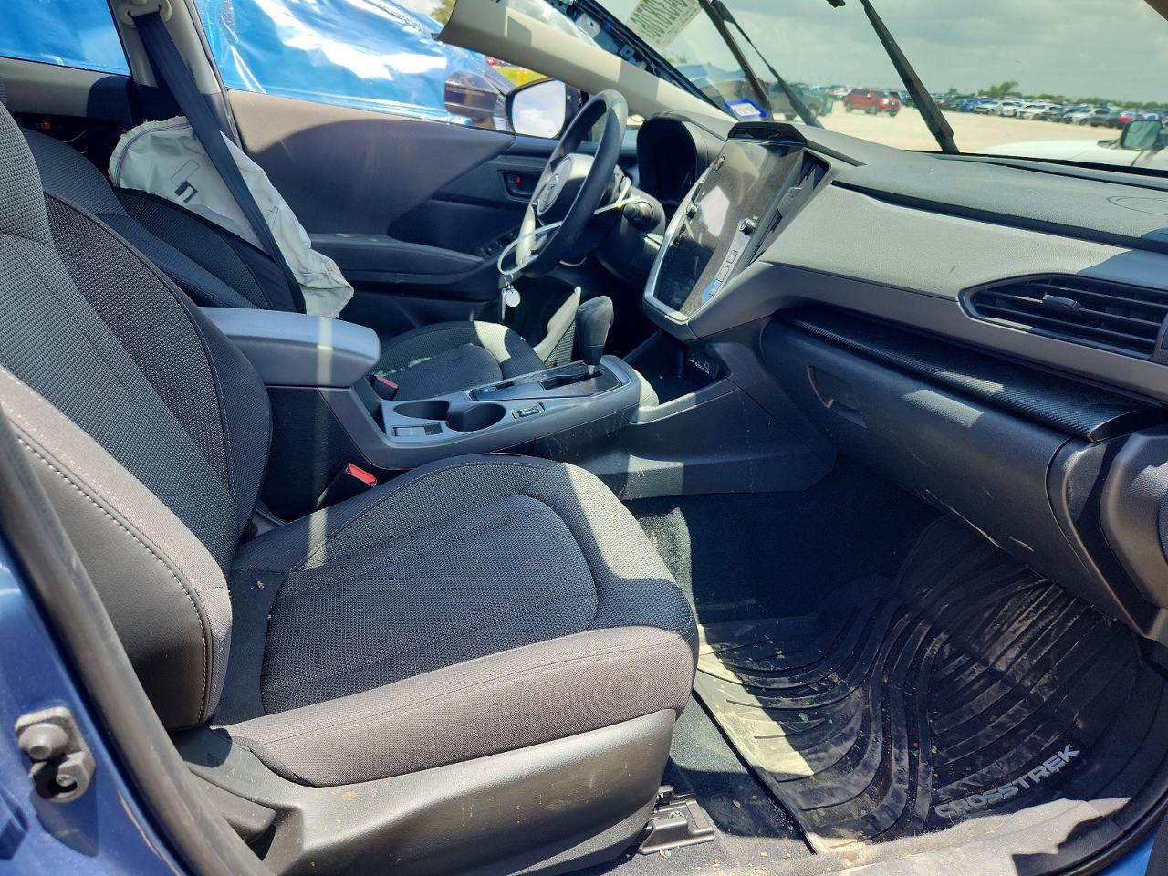2024 Subaru Crosstrek Premium Blue vin: JF2GUADC8RH353535