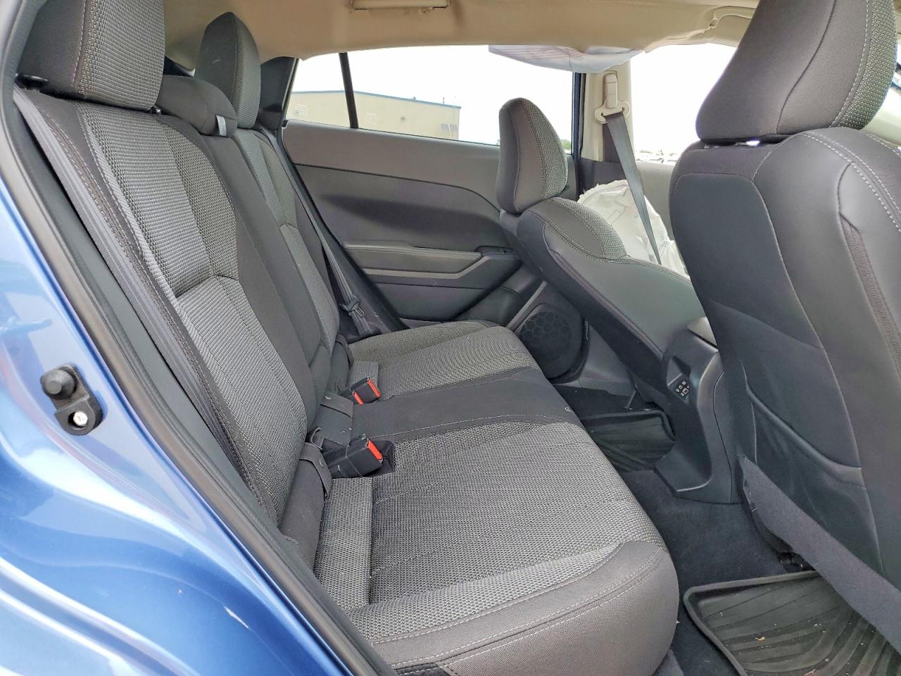 2024 Subaru Crosstrek Premium Blue vin: JF2GUADC8RH353535