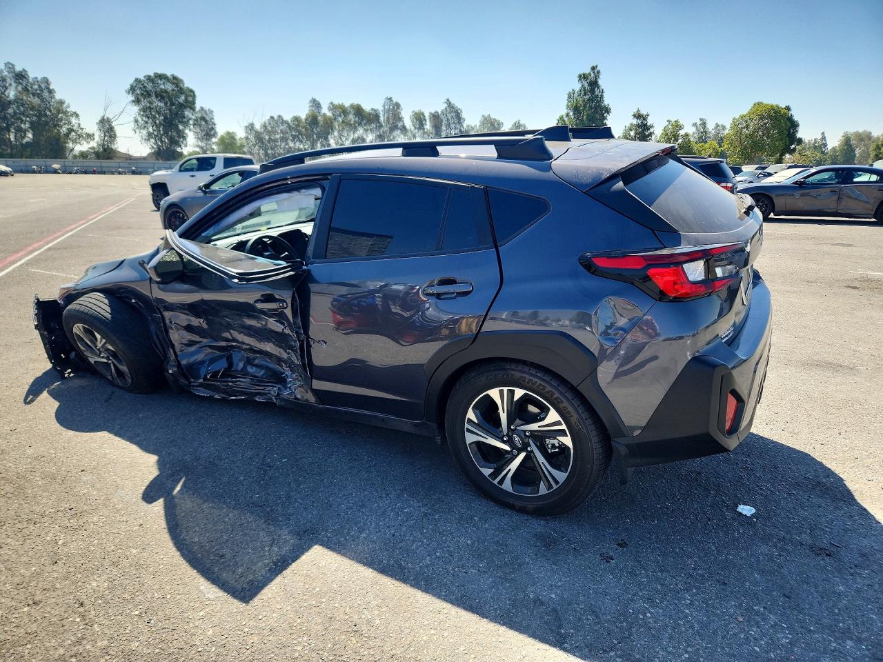 2024 Subaru Crosstrek Premium Gray vin: JF2GUADC9R8917922