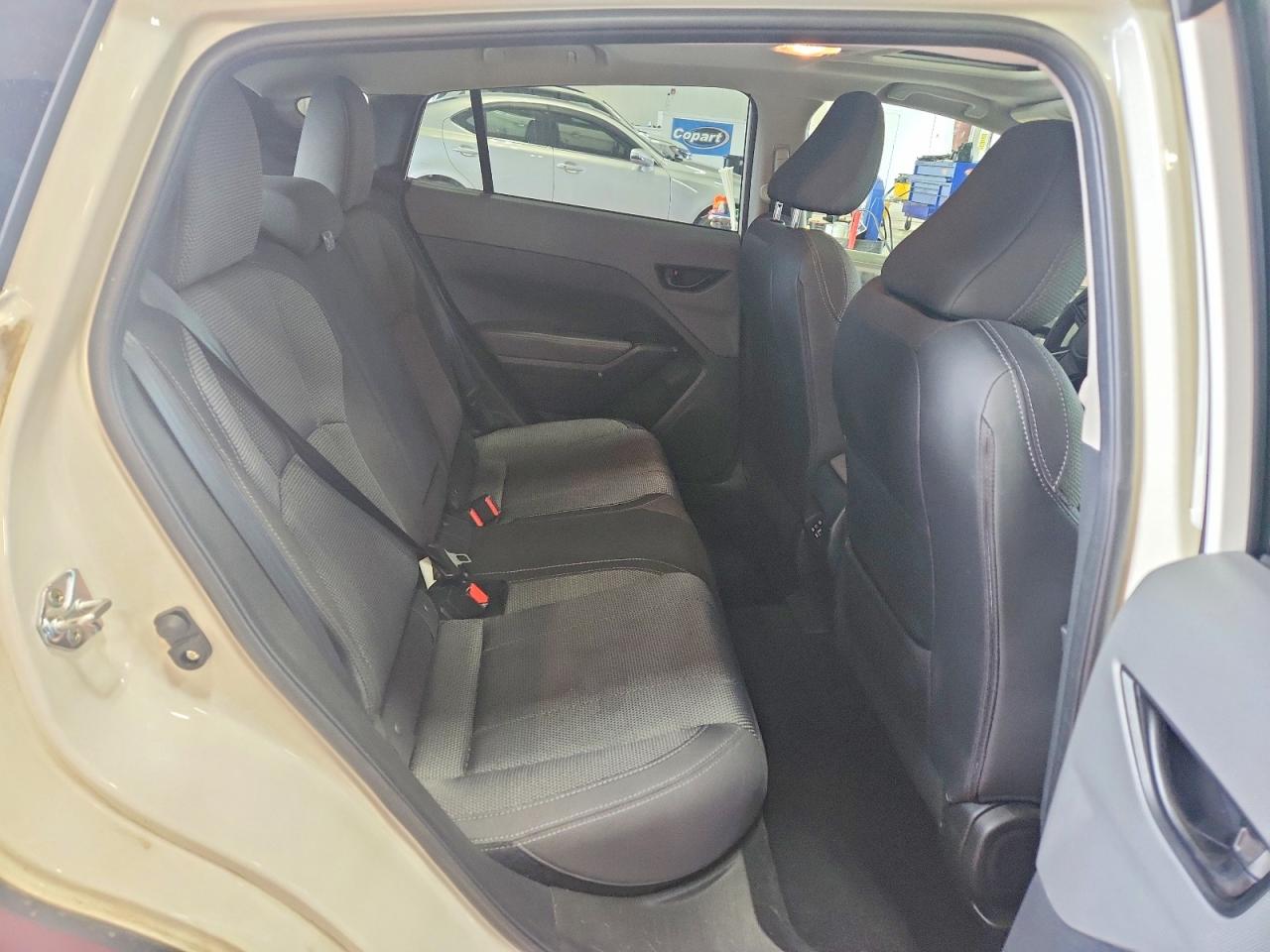 2024 Subaru Crosstrek Premium White vin: JF2GUADC9RH286864