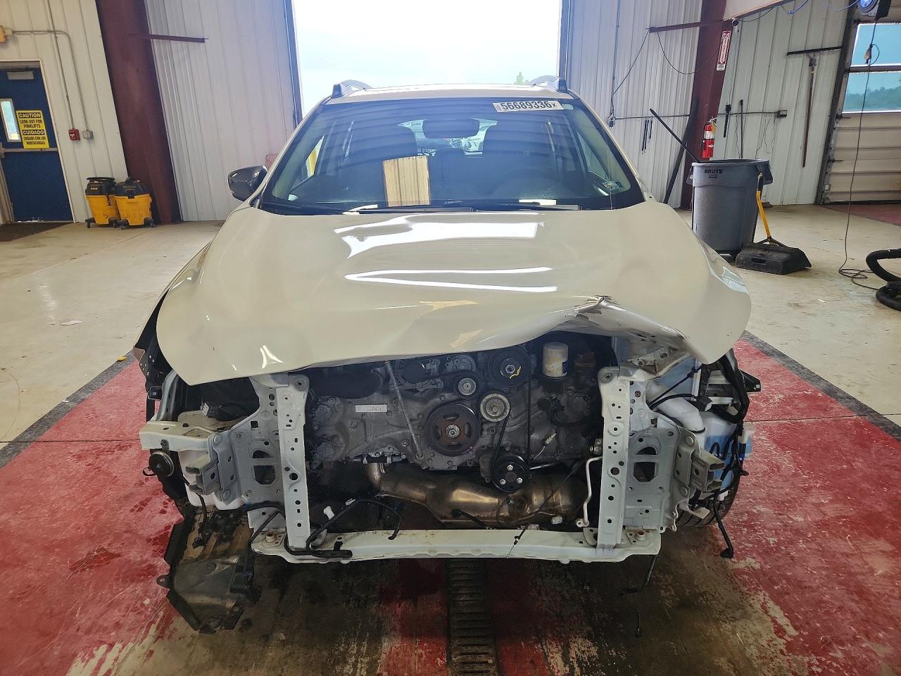 2024 Subaru Crosstrek Premium White vin: JF2GUADC9RH286864