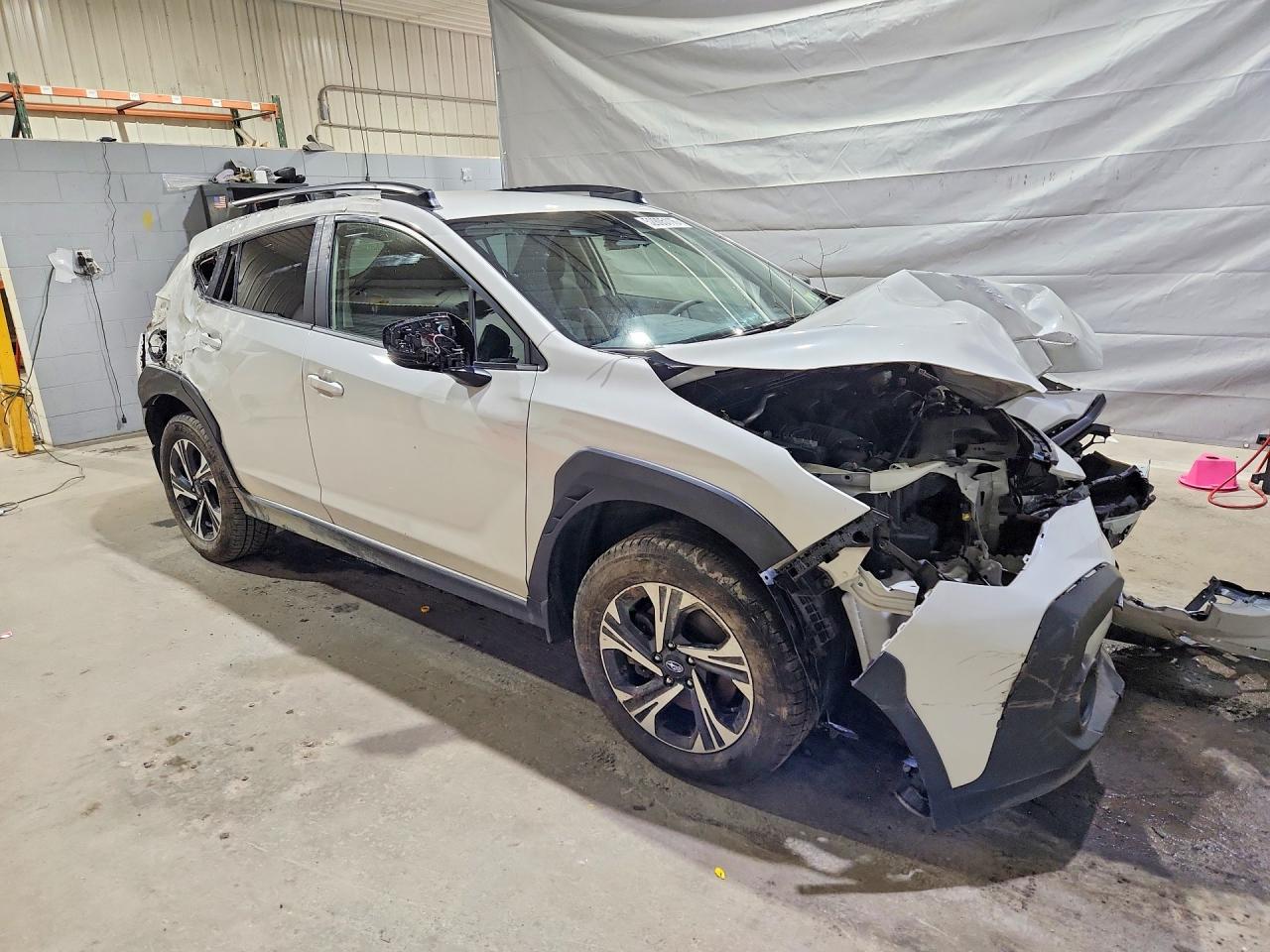 2025 Subaru Crosstrek Premium White vin: JF2GUHDC1S8225801