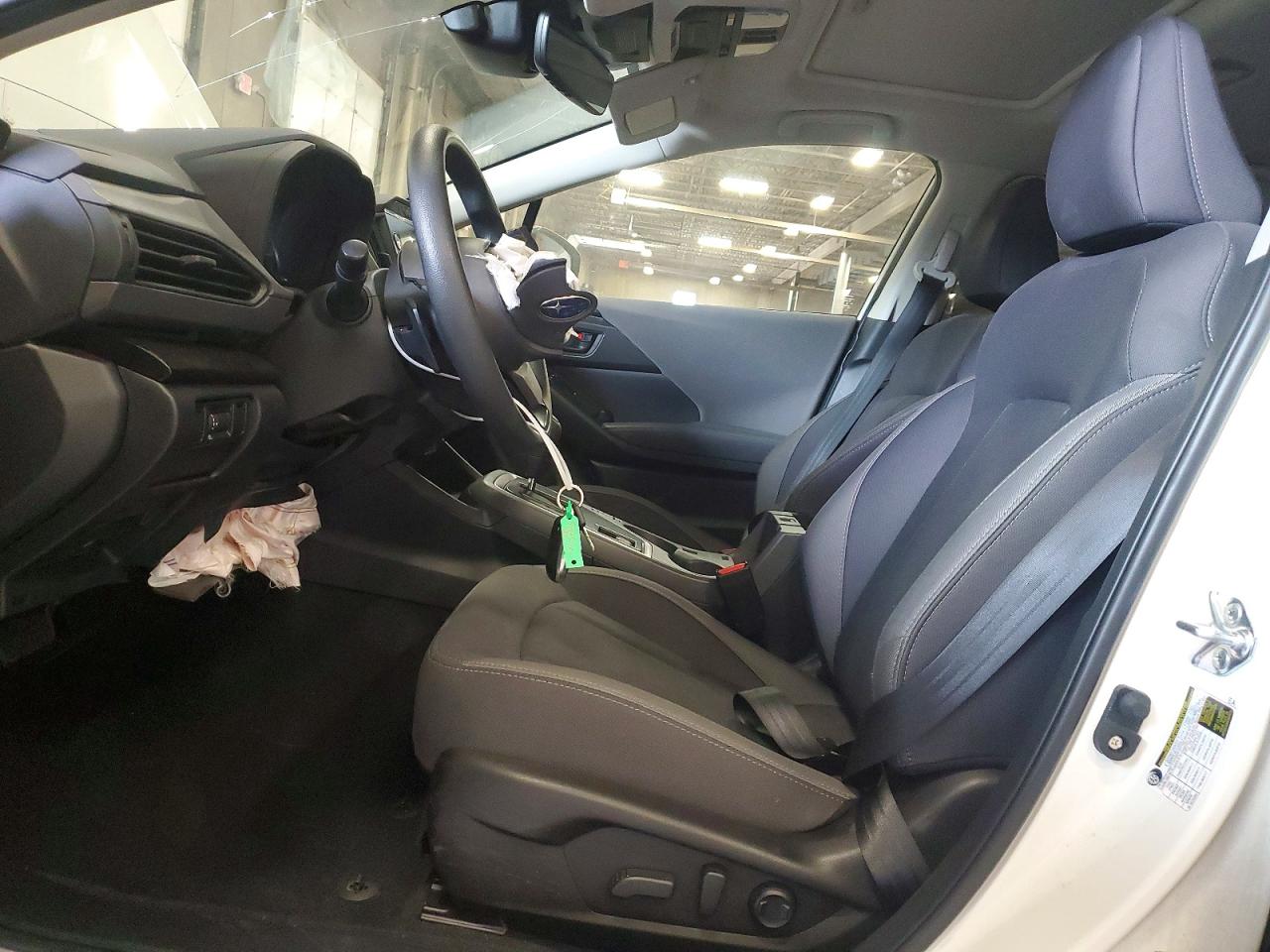 2025 Subaru Crosstrek Premium White vin: JF2GUHDC2S8339175