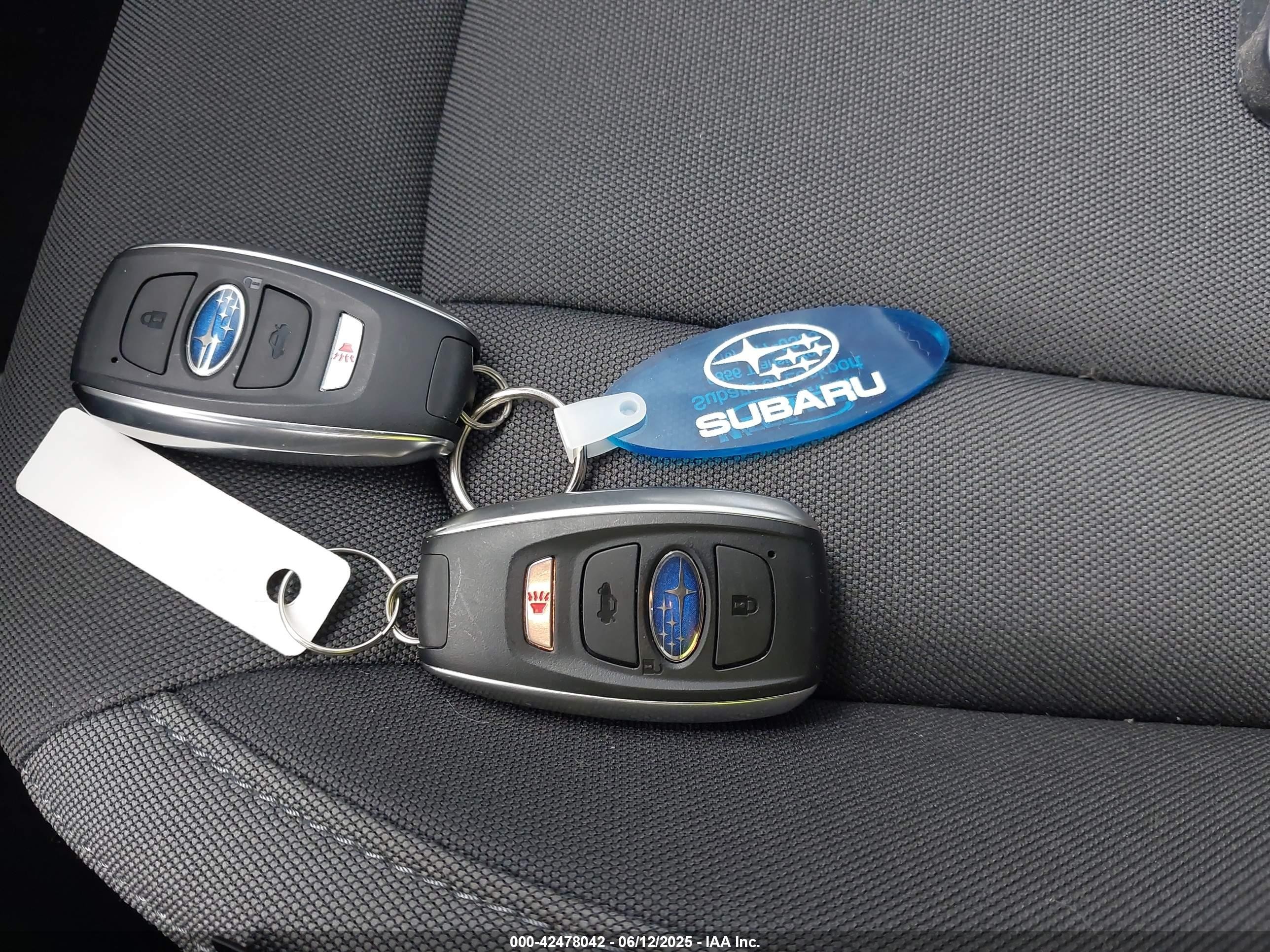 2025 Subaru Crosstrek Premium Серый vin: JF2GUHDC4S8213478